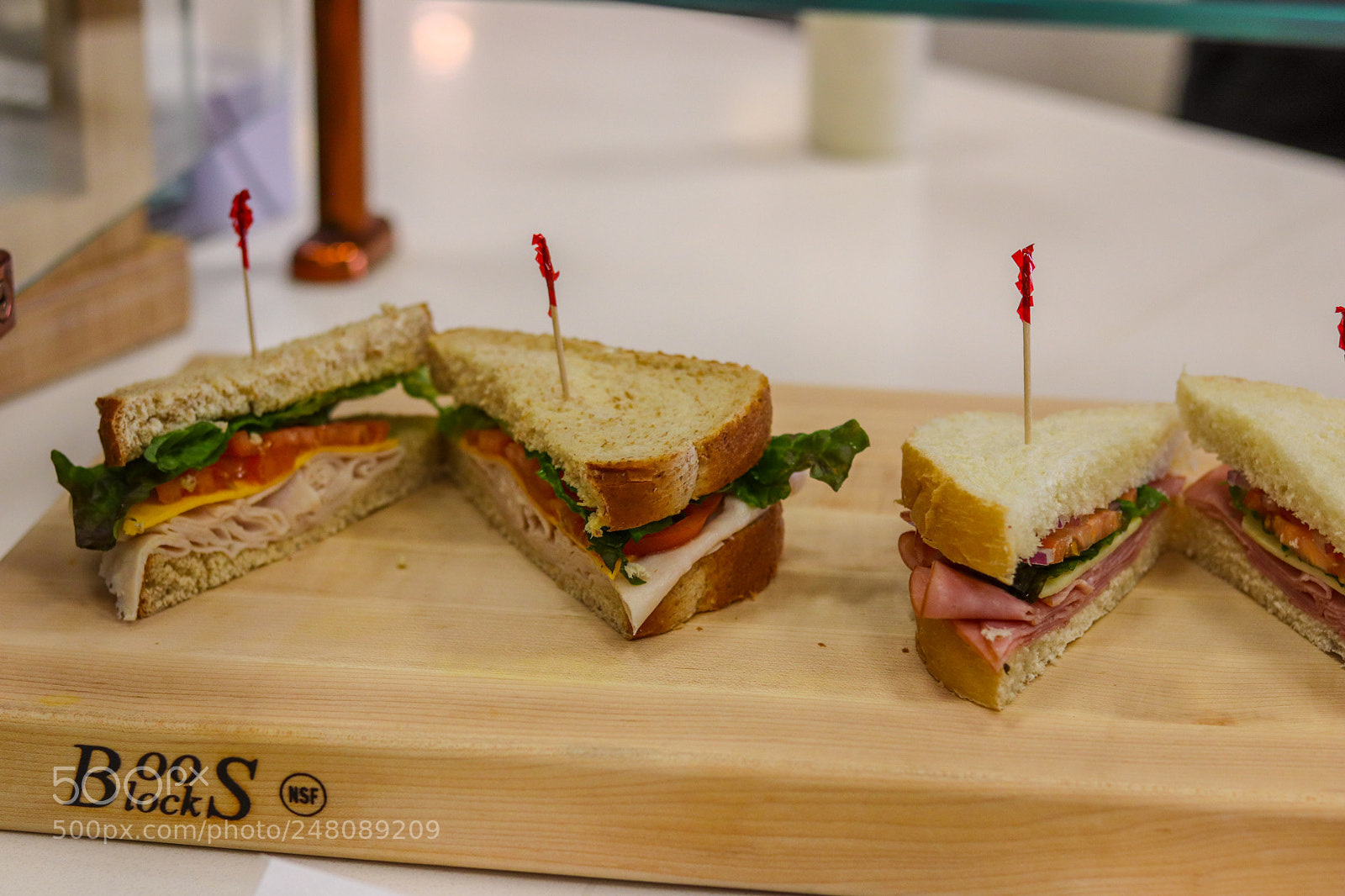 Canon EOS 800D (EOS Rebel T7i / EOS Kiss X9i) sample photo. Triangle sandwich photography