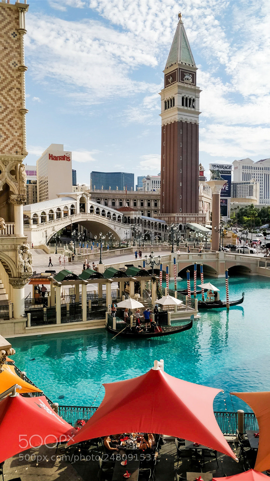 OnePlus 5 sample photo. The venetian photography