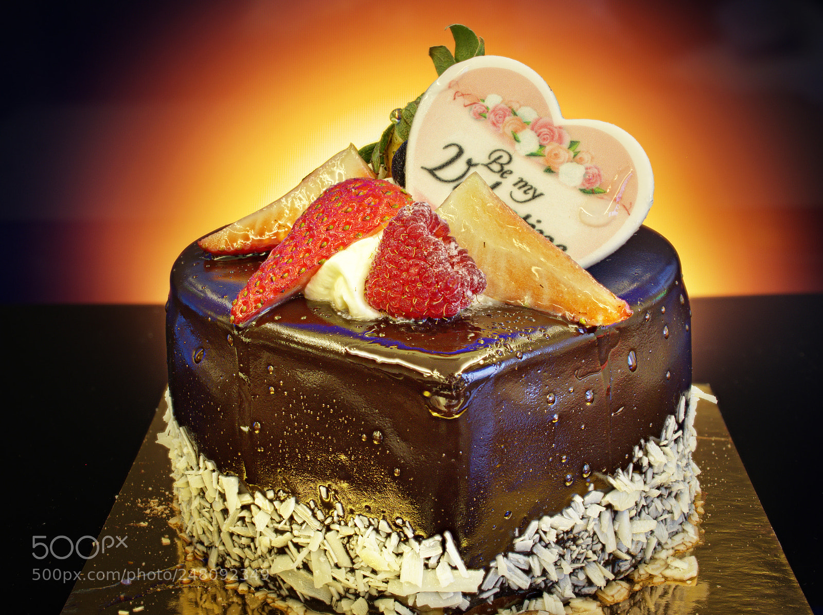 Olympus OM-D E-M10 III sample photo. Valentine day cake photography