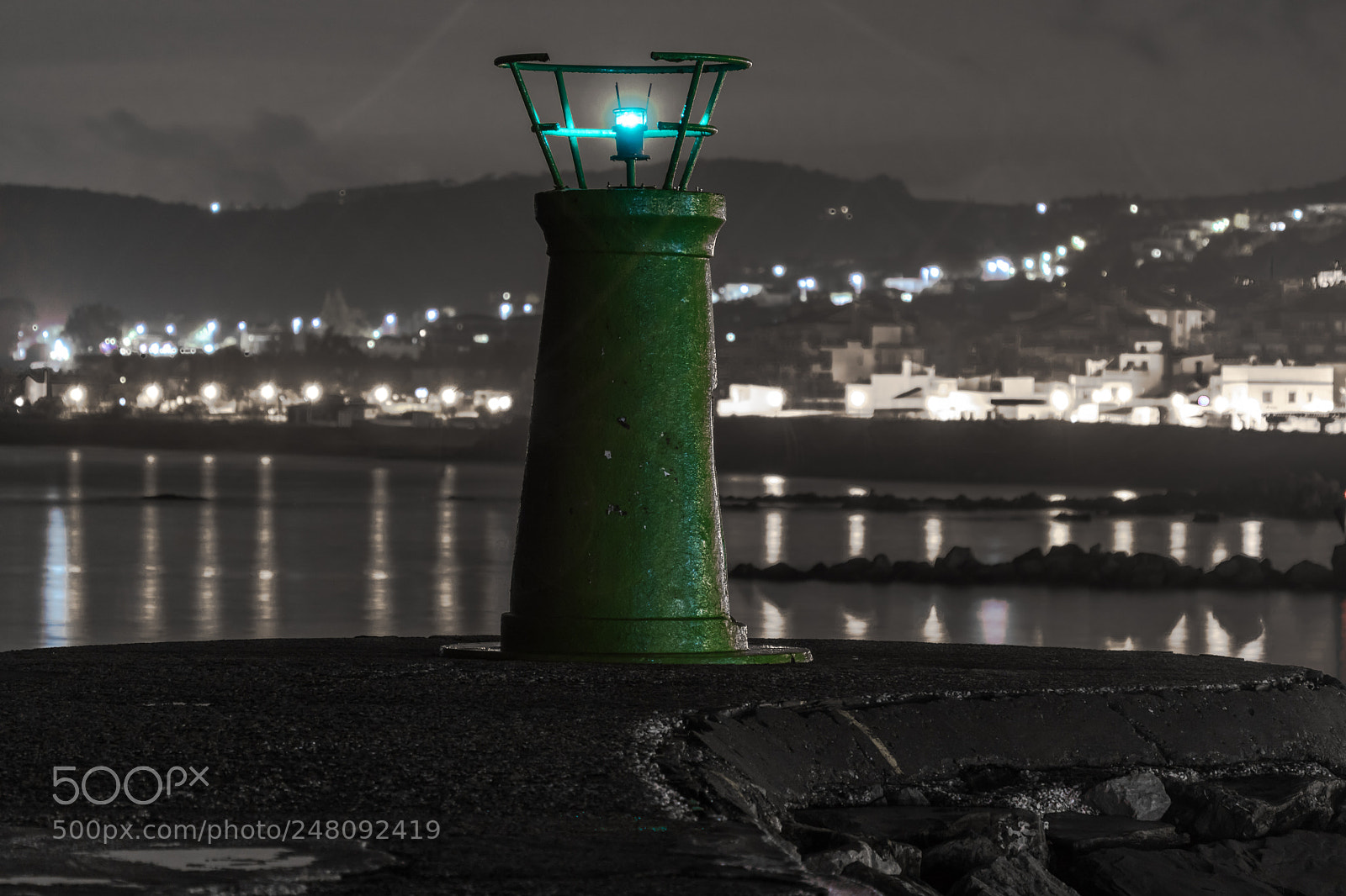 Canon EOS 750D (EOS Rebel T6i / EOS Kiss X8i) sample photo. Lighthouse in duquesa port photography