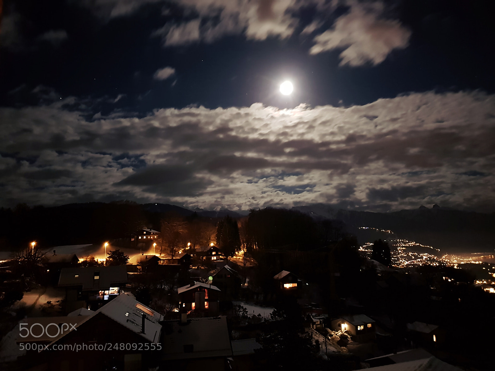 Samsung Galaxy S8+ sample photo. Moon night photography