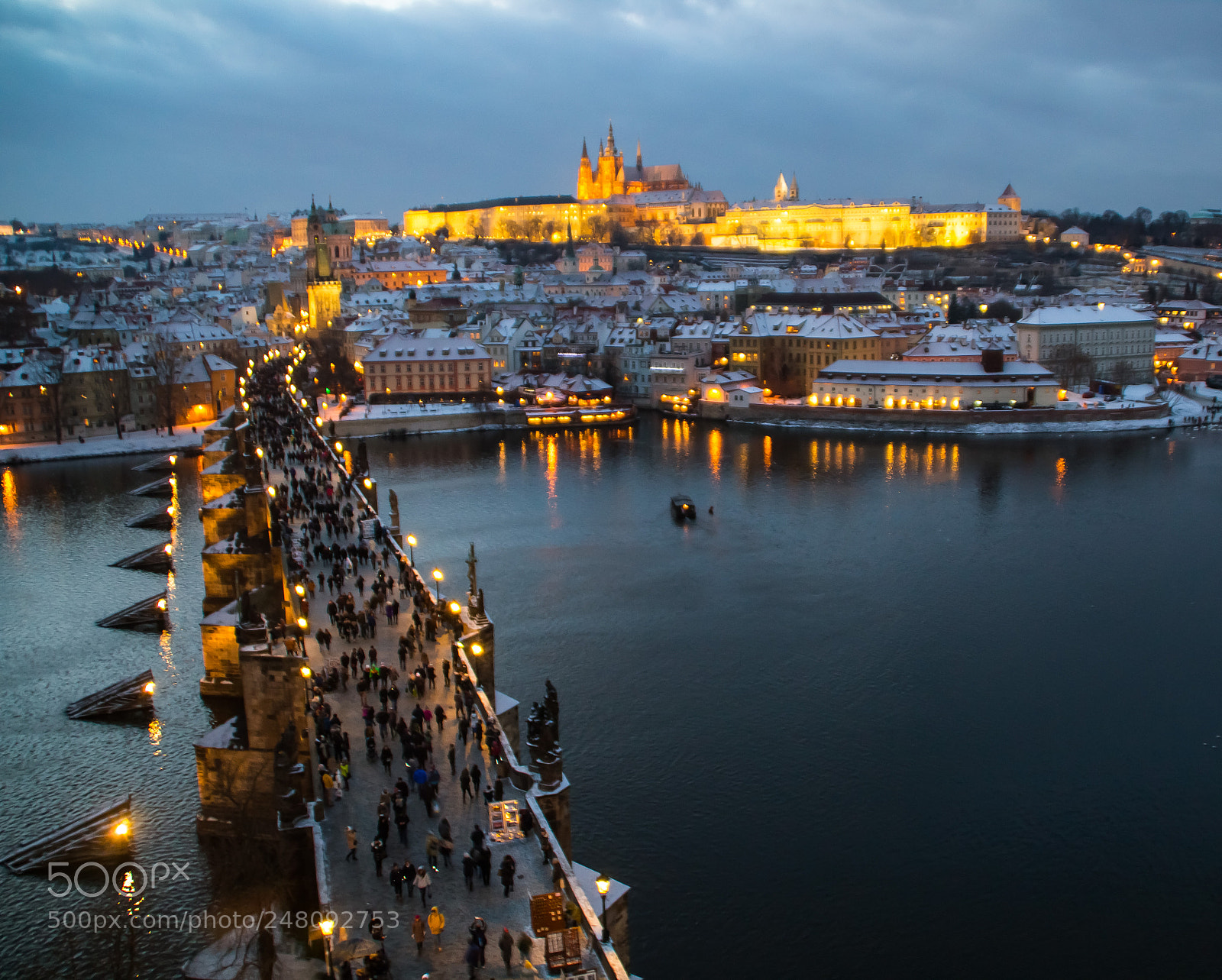 Canon EOS 700D (EOS Rebel T5i / EOS Kiss X7i) sample photo. Prague dusk photography