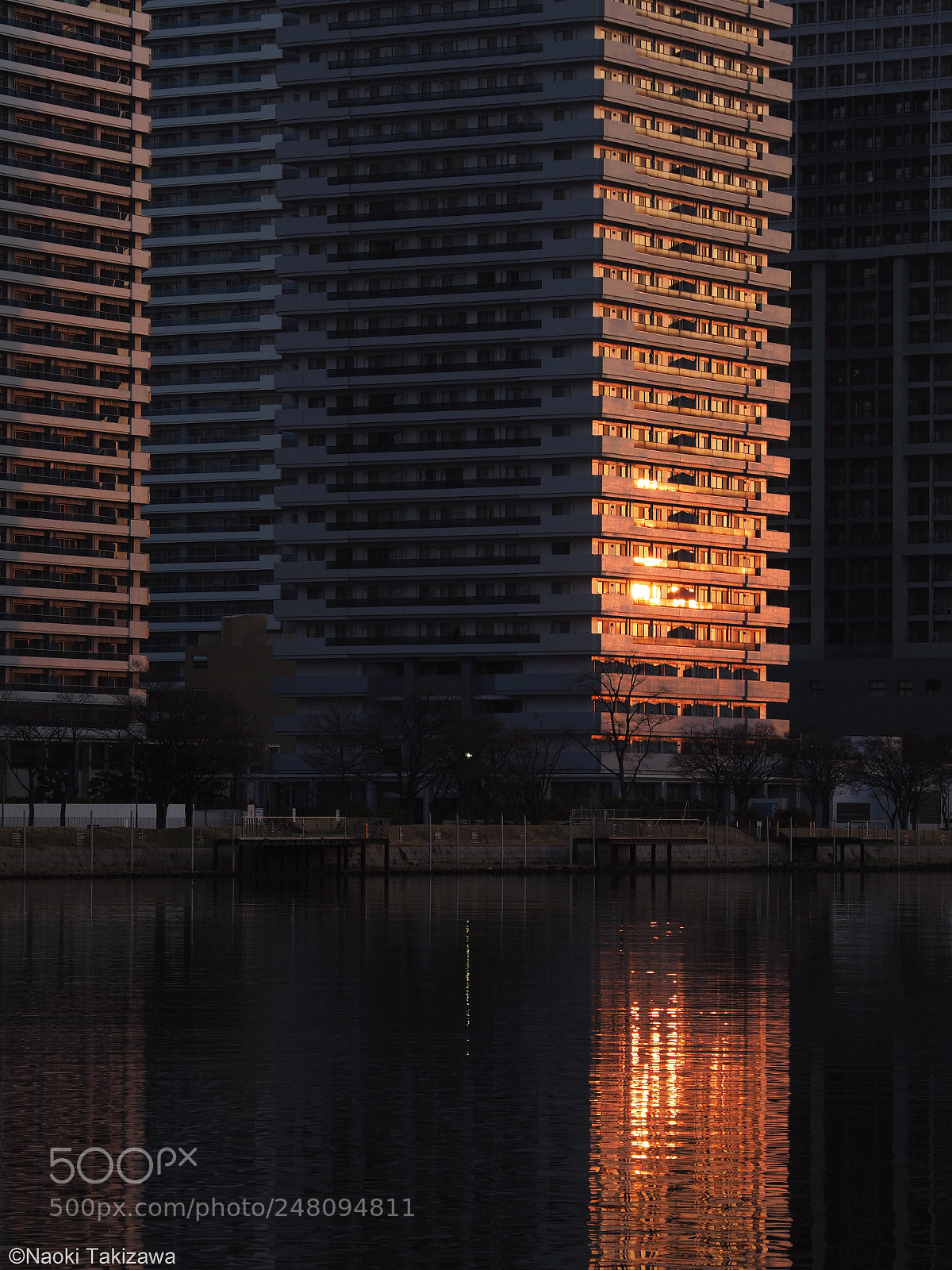 Olympus OM-D E-M1 Mark II sample photo. Reflection of sunrise photography