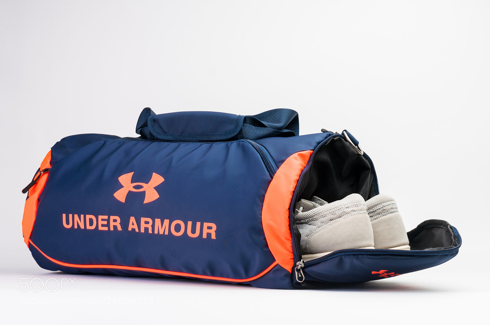 Nikon D90 sample photo. Athlete bags photography