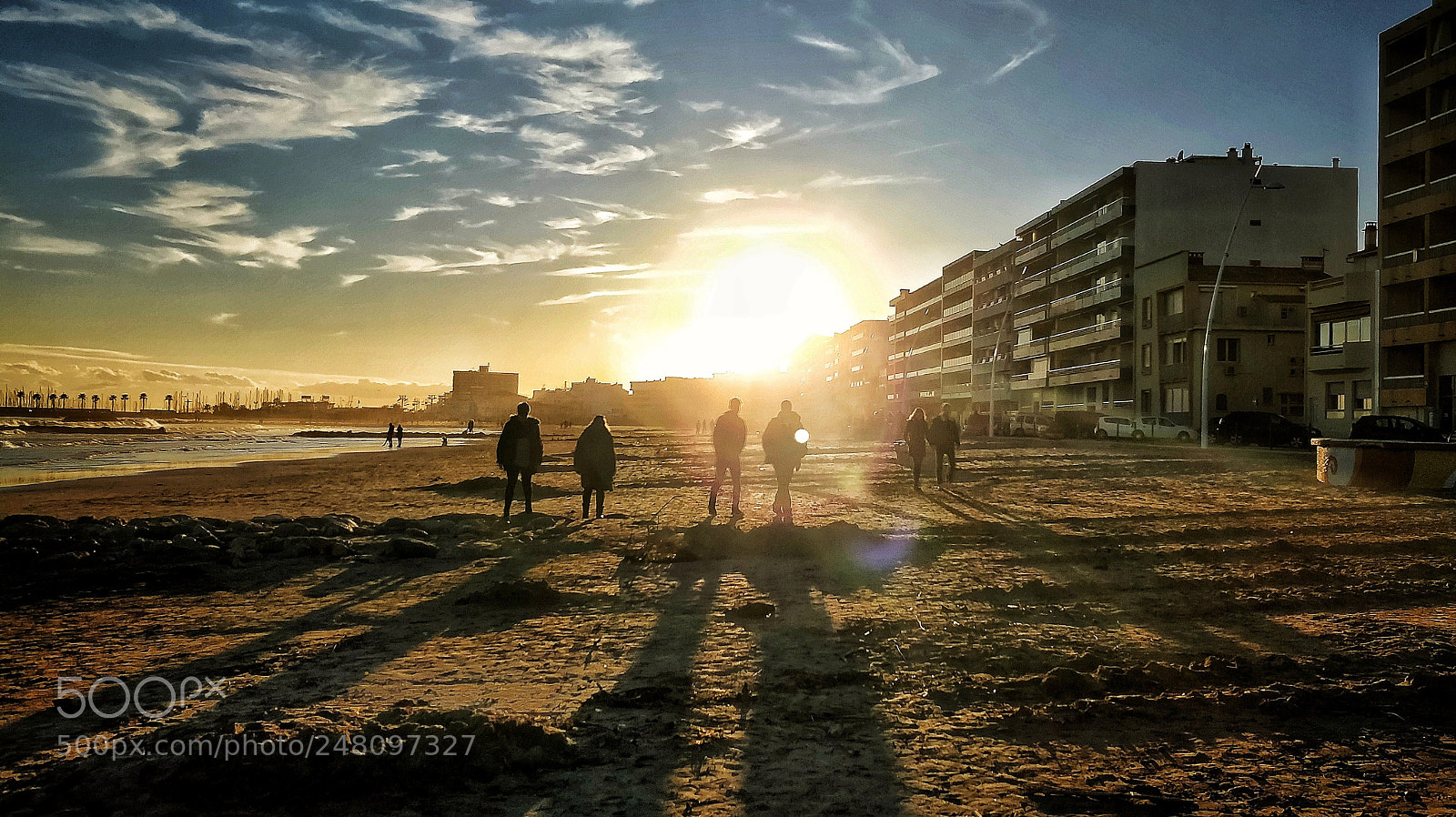 OnePlus 5 sample photo. Walking shadows. photography