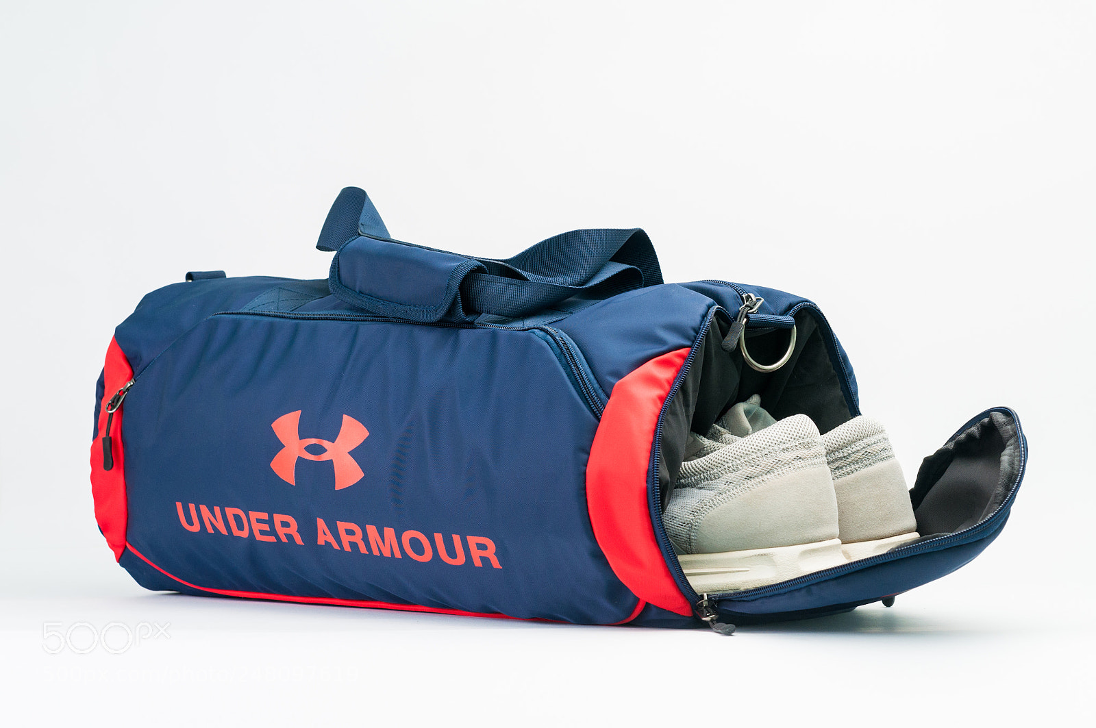 Nikon D90 sample photo. Athlete bags photography