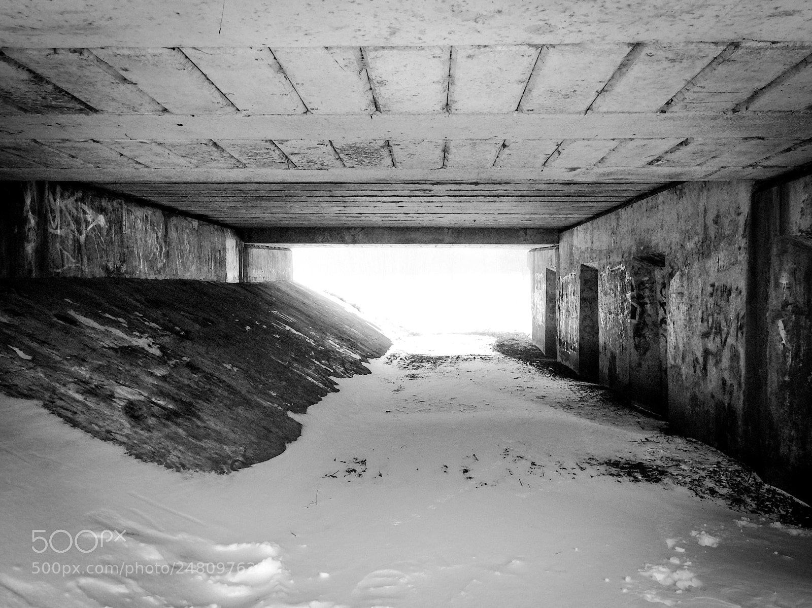 Apple iPhone 5s sample photo. Under the bridge photography