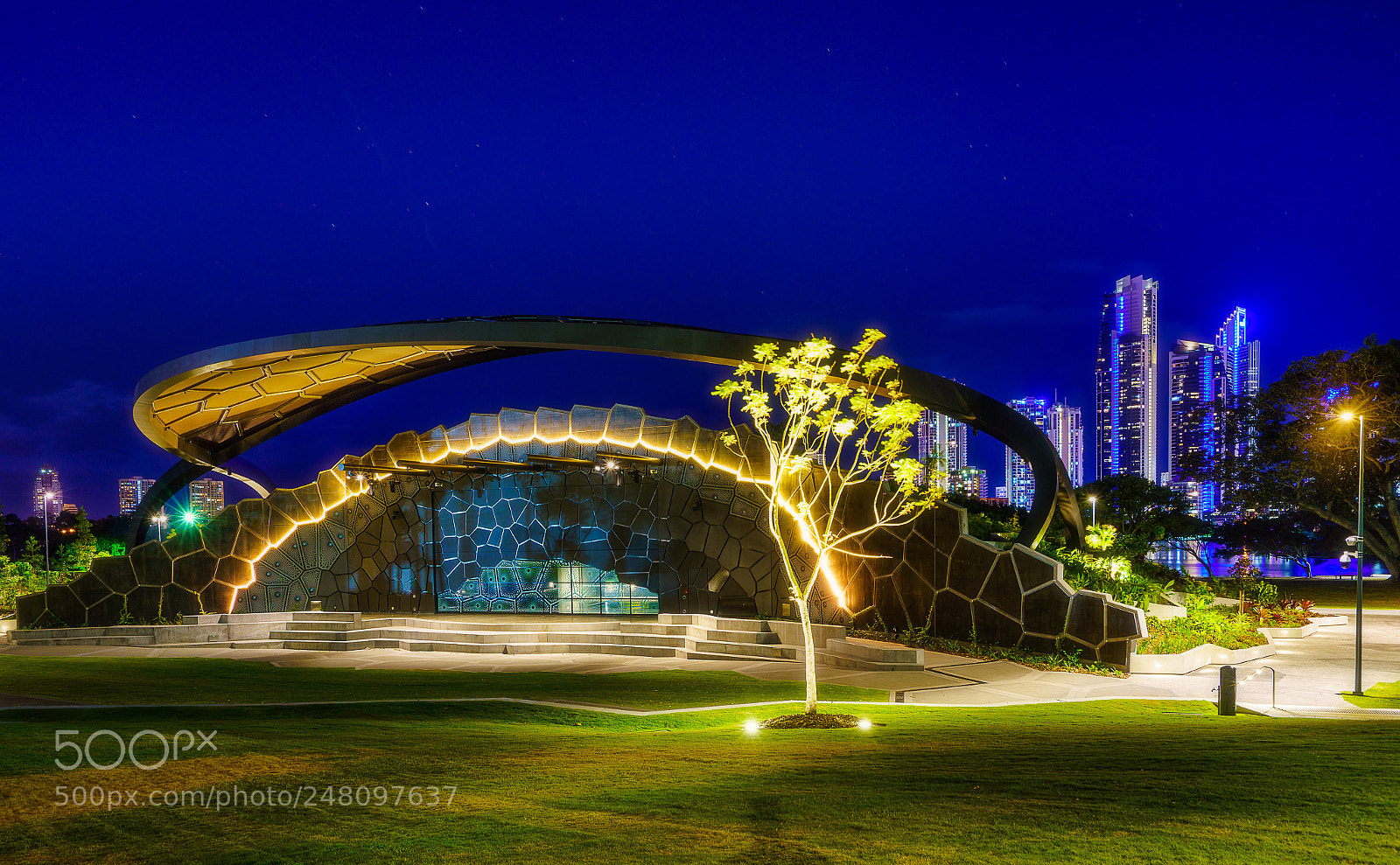 Sony a7R III sample photo. Art center photography