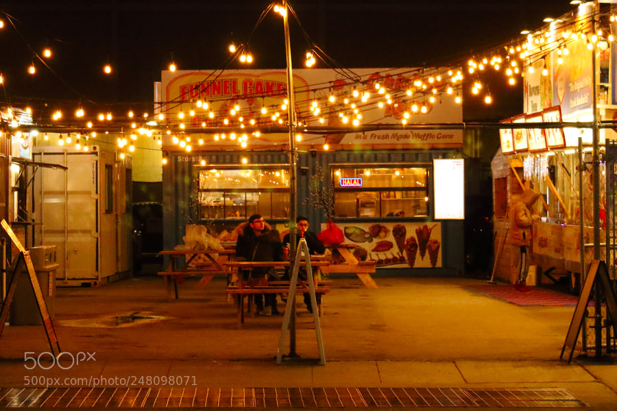 Canon EOS 1200D (EOS Rebel T5 / EOS Kiss X70 / EOS Hi) sample photo. Food truck corner photography