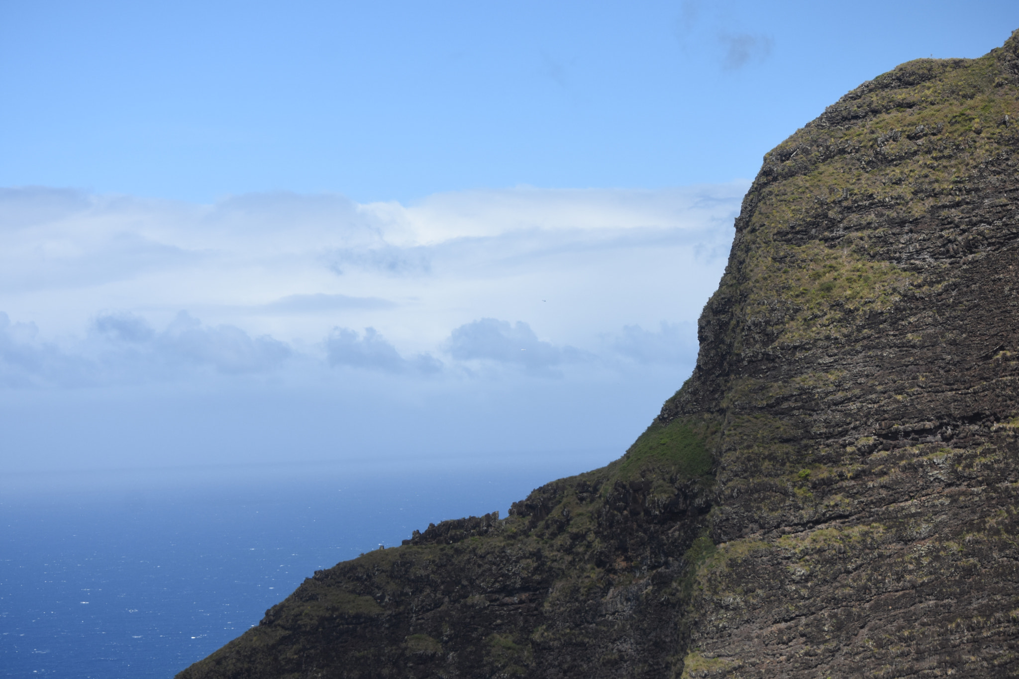 Nikon D7200 sample photo. Cliff over water photography