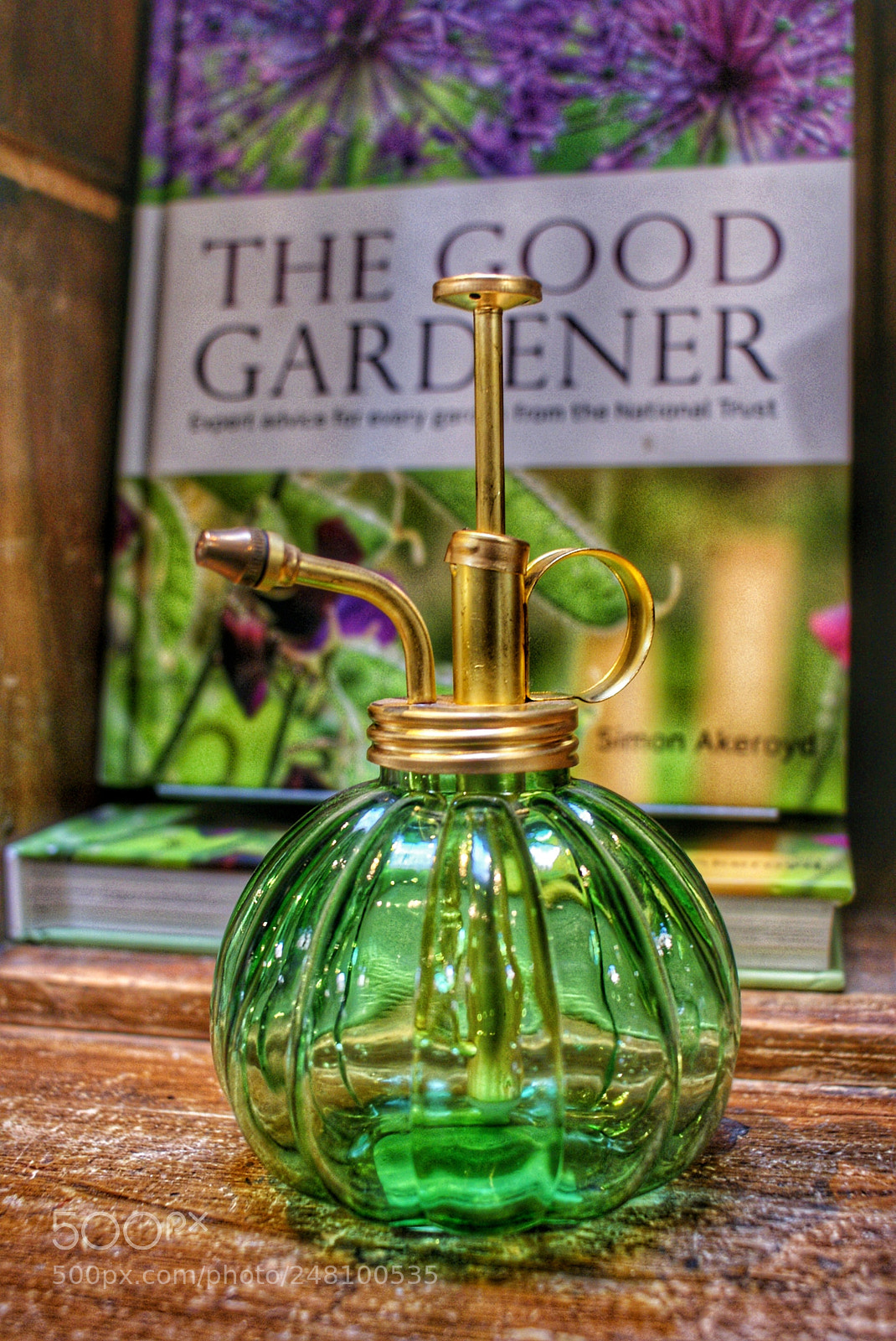 Sony Alpha DSLR-A200 sample photo. Green glass photography
