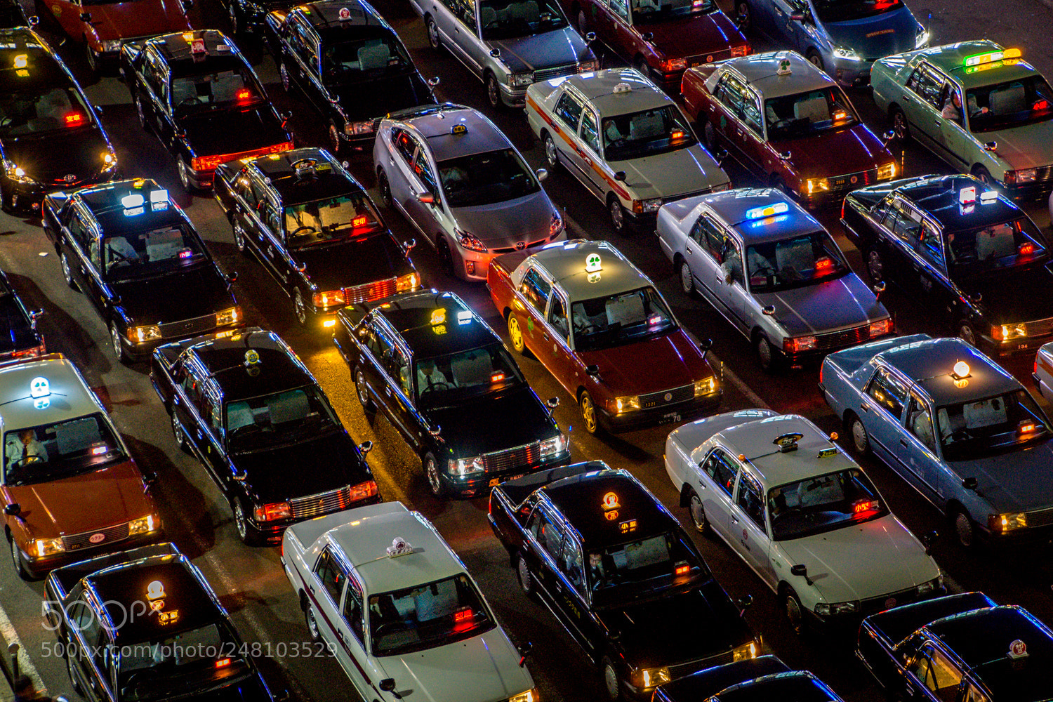 Sony SLT-A77 sample photo. Taxi rank at kyoto photography