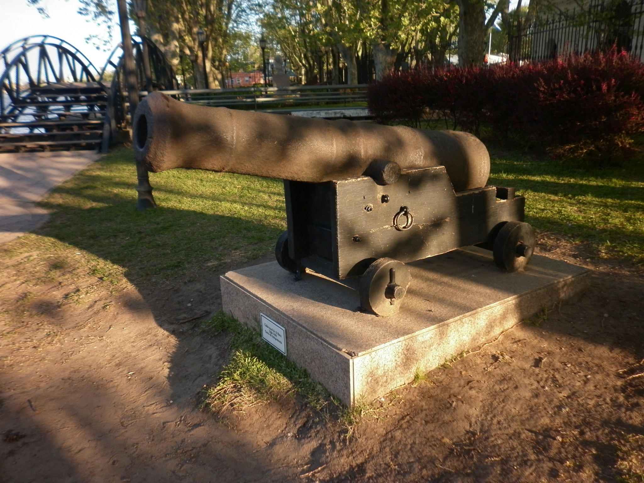 Panasonic DMC-F3 sample photo. Paseo victorica photography