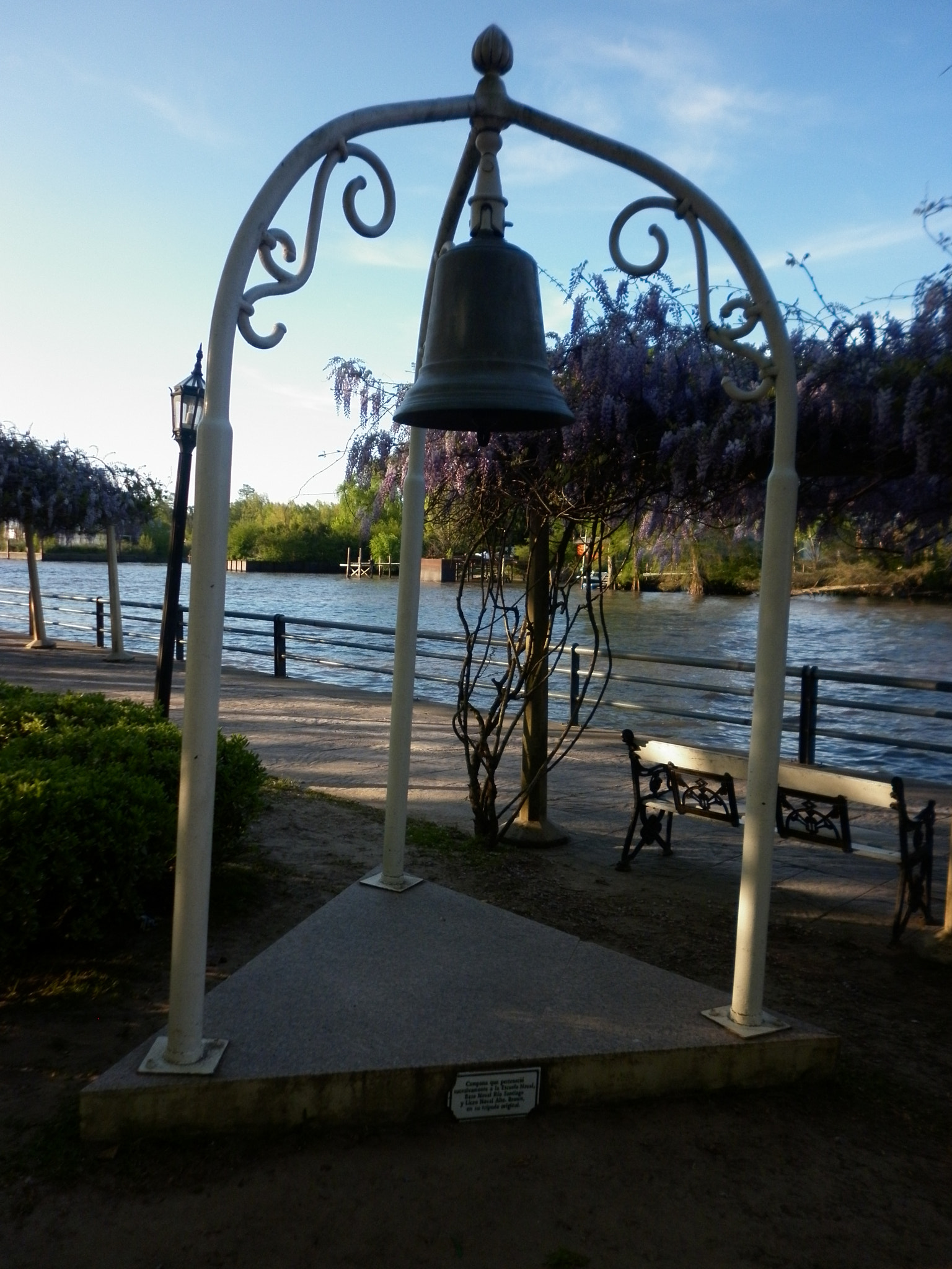 Panasonic DMC-F3 sample photo. Paseo victorica photography