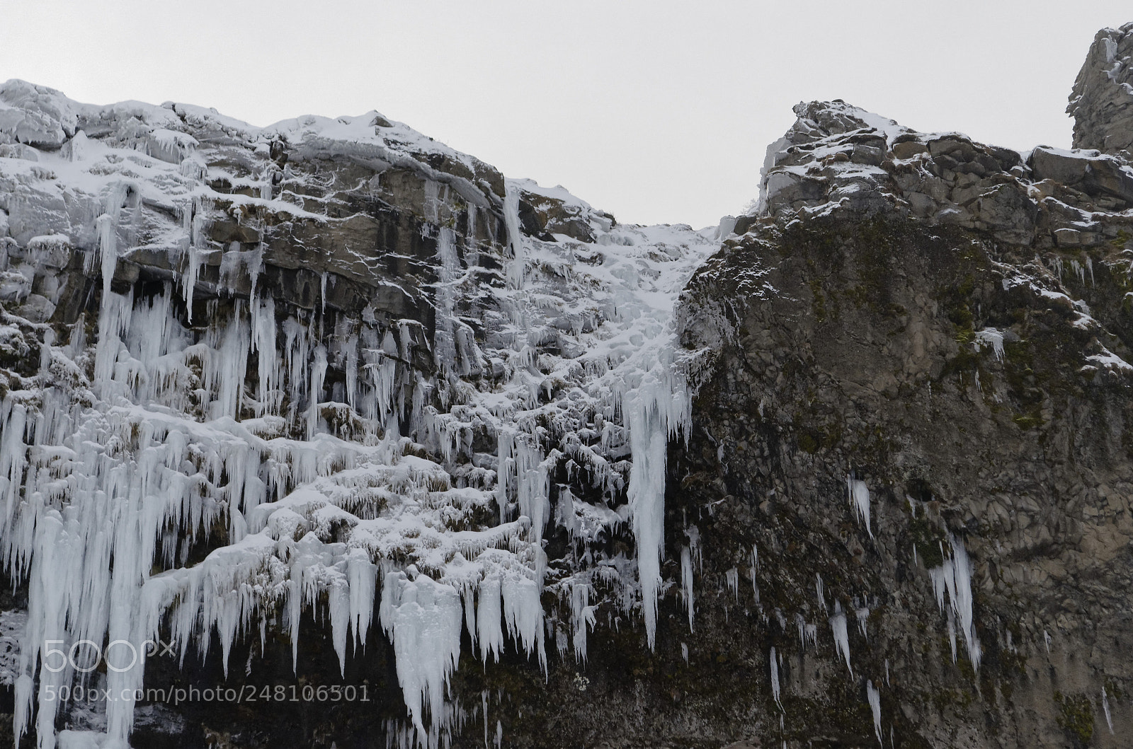 Nikon D5100 sample photo. Frozen falls photography