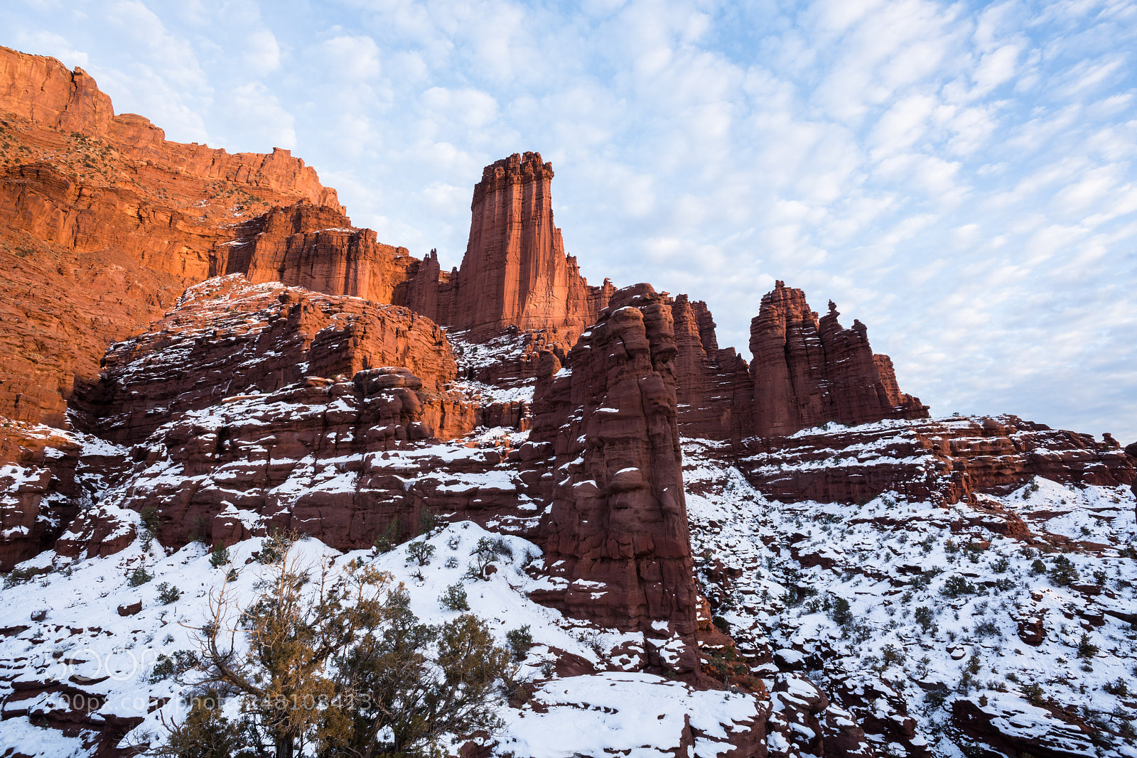 Sony a99 II sample photo. Snowy fisher towers photography