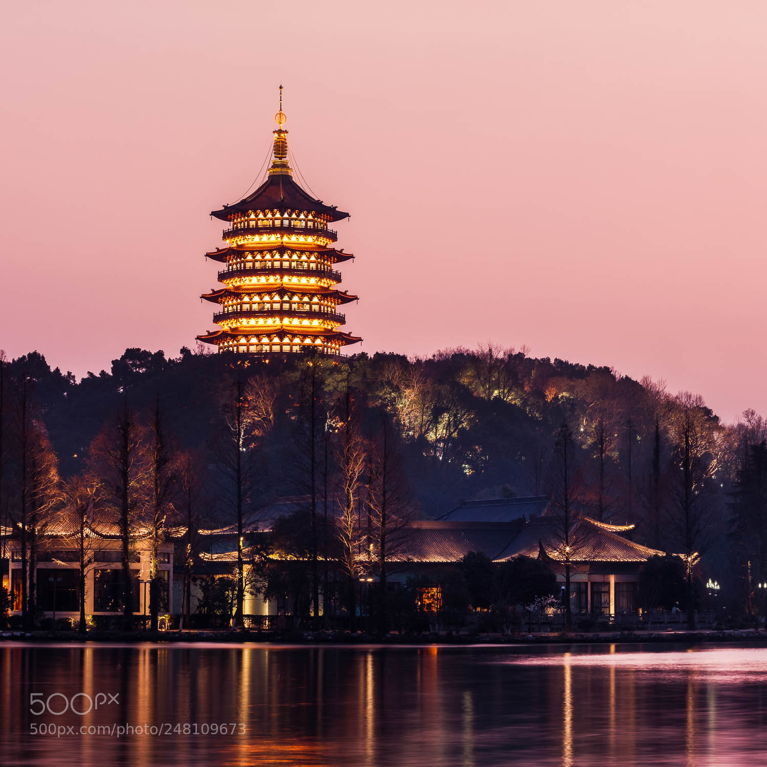 Canon EOS 5DS R sample photo. Leifeng tower photography
