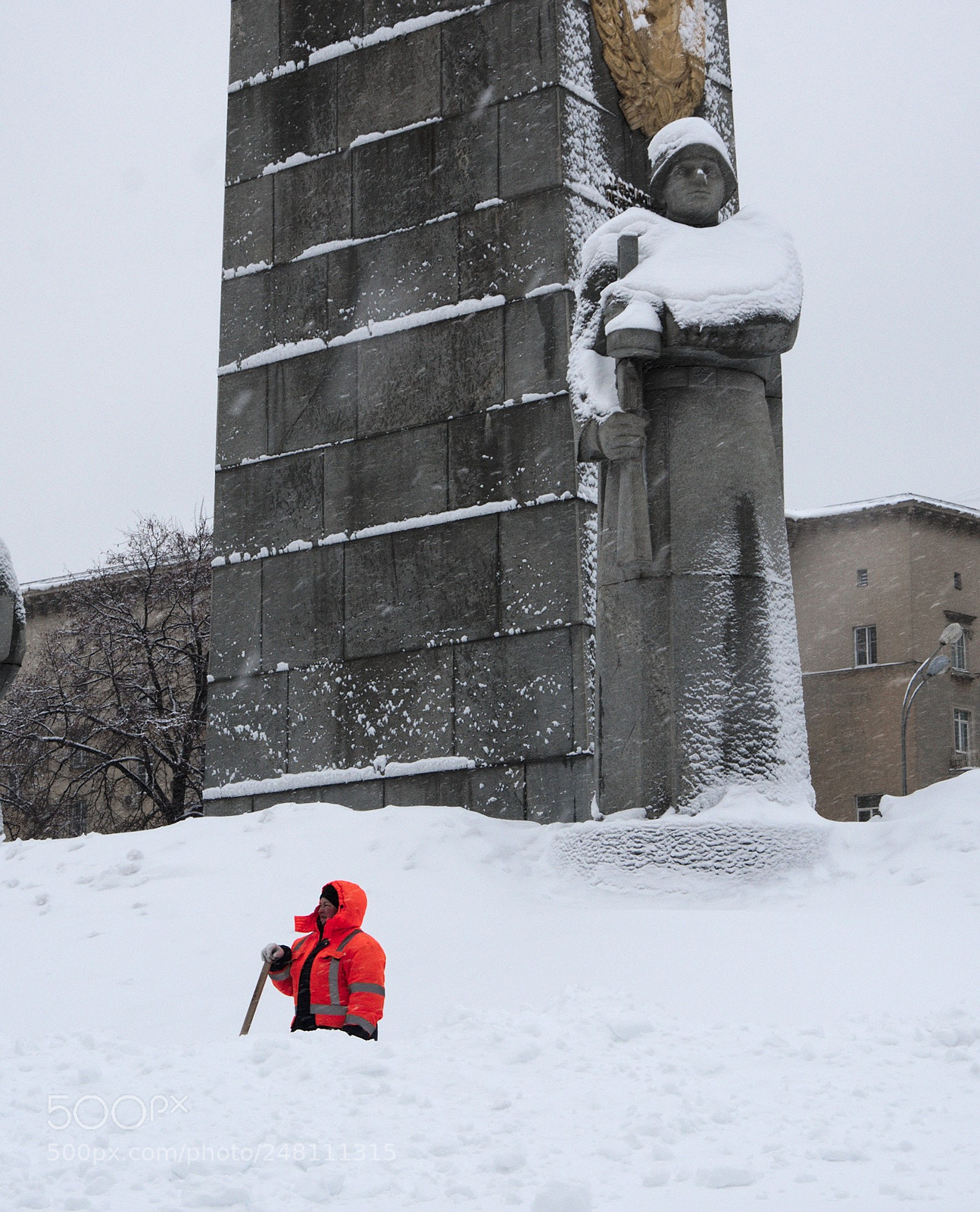 Pentax K-5 sample photo. The heroes of moscow photography
