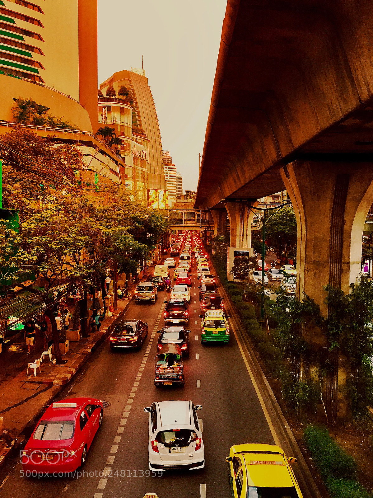 Apple iPhone 6 sample photo. Bangkok rush photography