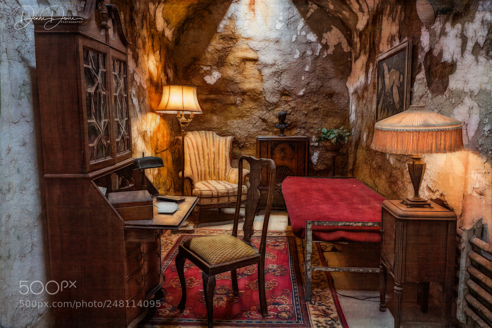 Fujifilm X70 sample photo. Al capone's cell photography