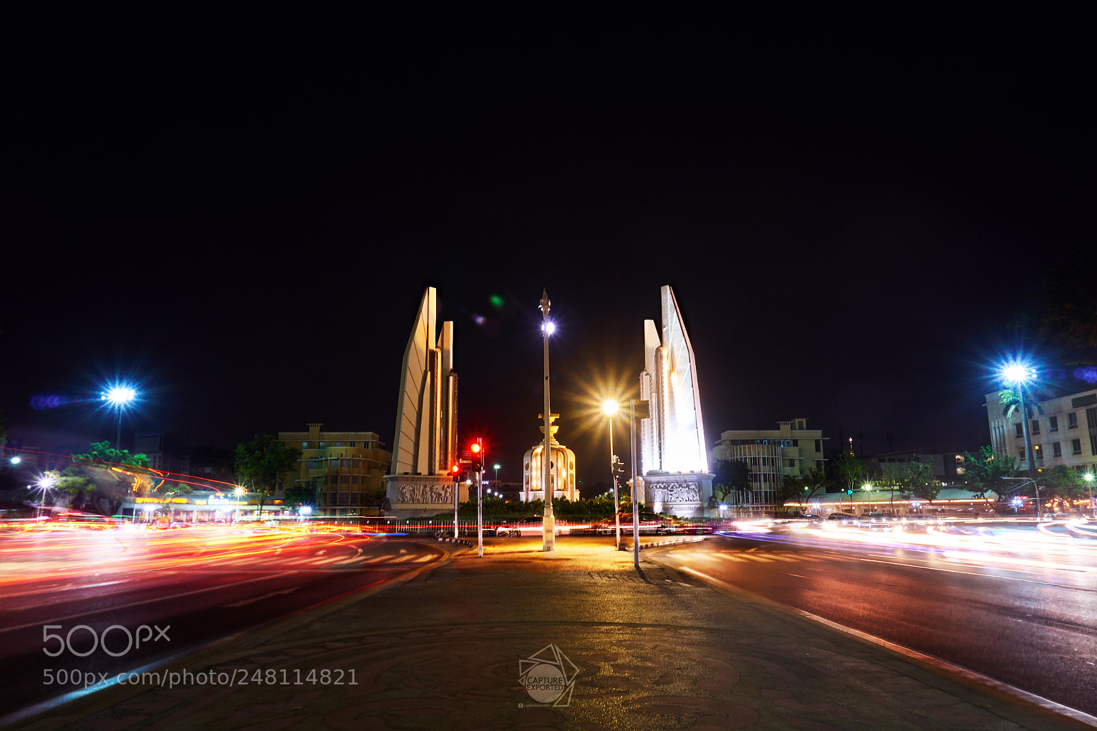 Sony a6300 sample photo. Lighting at democracy monument photography