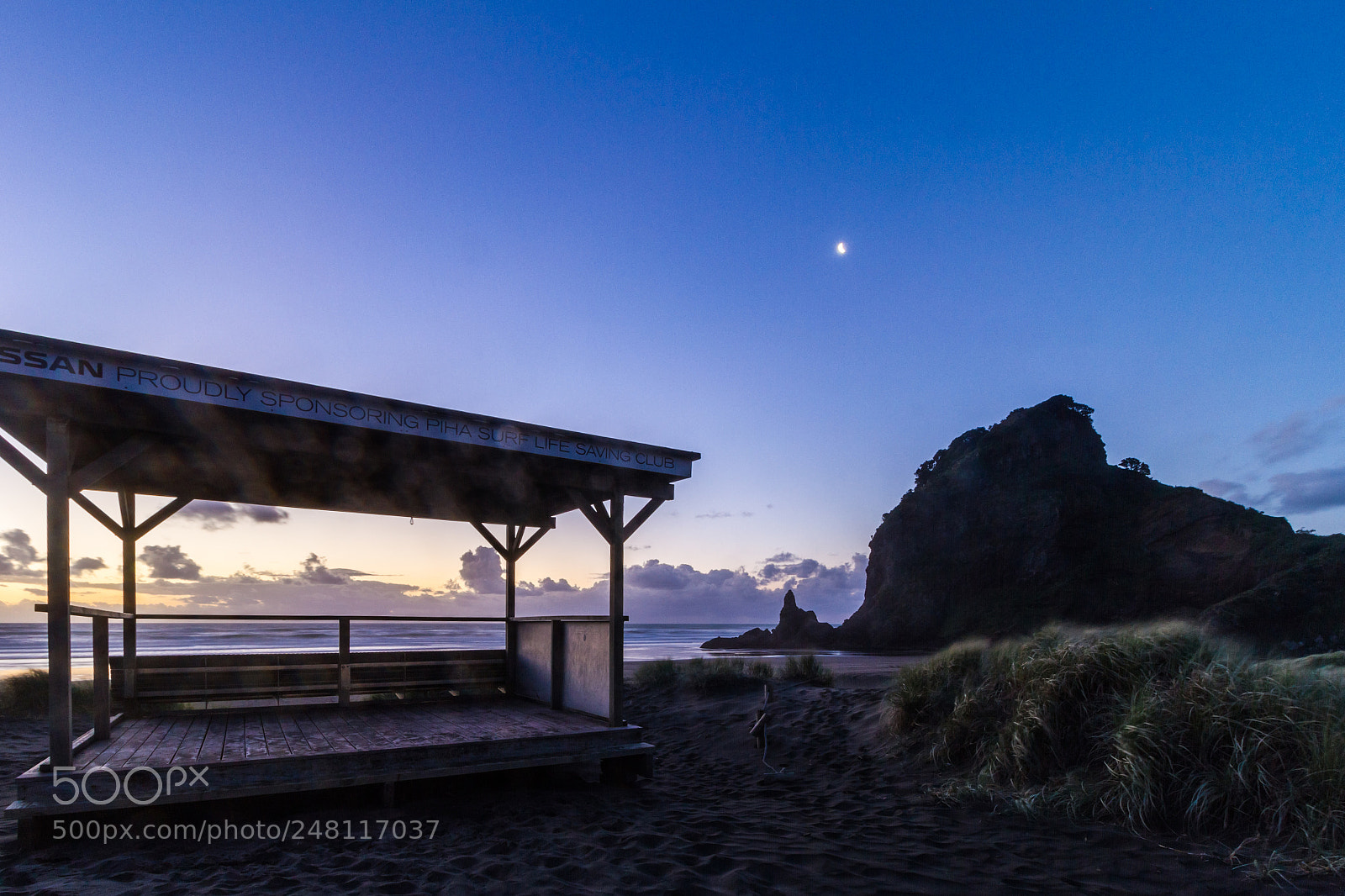 Canon EOS 7D sample photo. Piha beach twilight photography