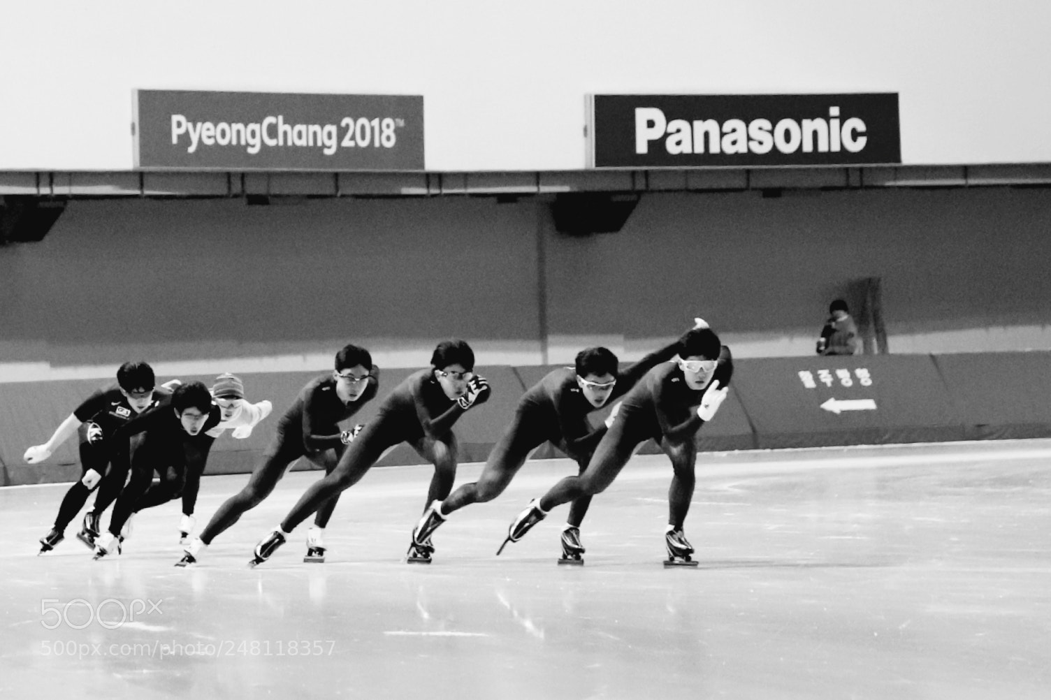 Canon EOS 6D Mark II sample photo. Speedskating training photography