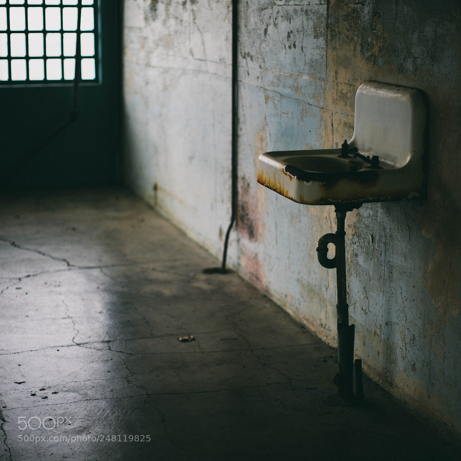 Canon EOS 6D Mark II sample photo. Ravaged sink photography