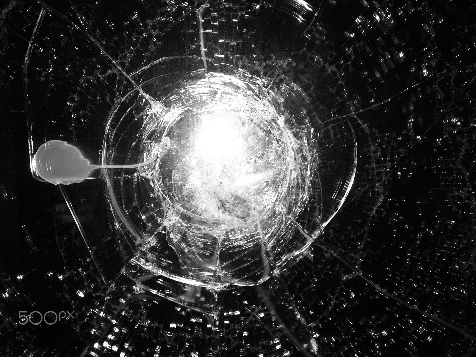 Ricoh GR DIGITAL 4 sample photo. Shattered photography