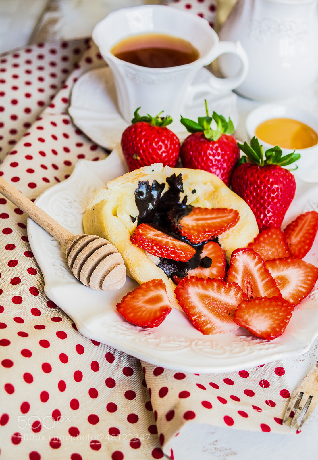 Sony SLT-A55 (SLT-A55V) sample photo. Freh strawberries and crepes photography