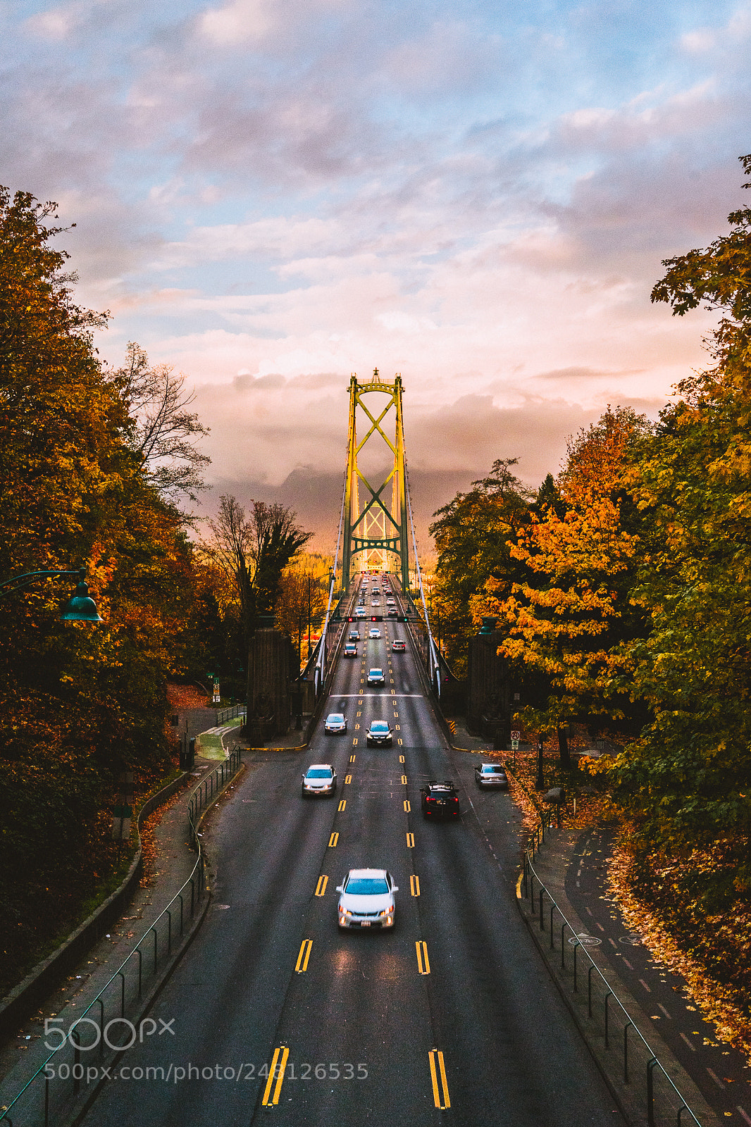 Sony a7 II sample photo. Fall in the city photography