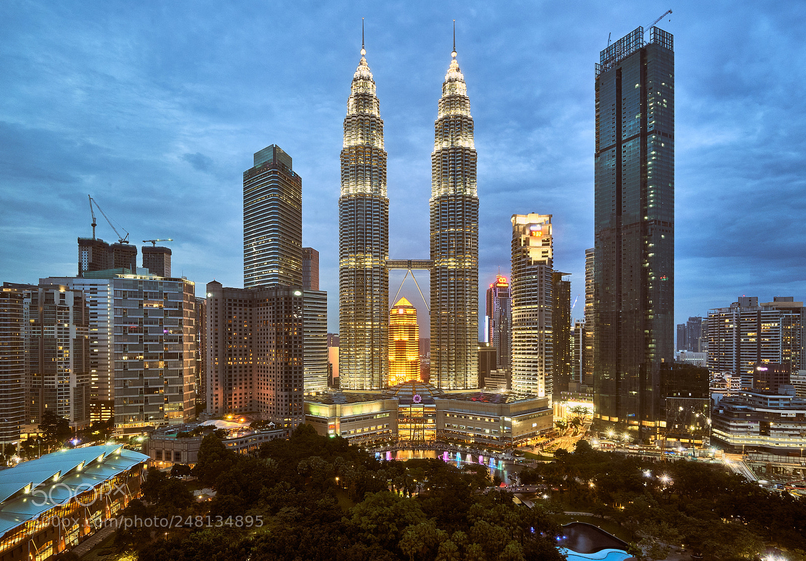 Sony a6300 sample photo. Twin towers photography