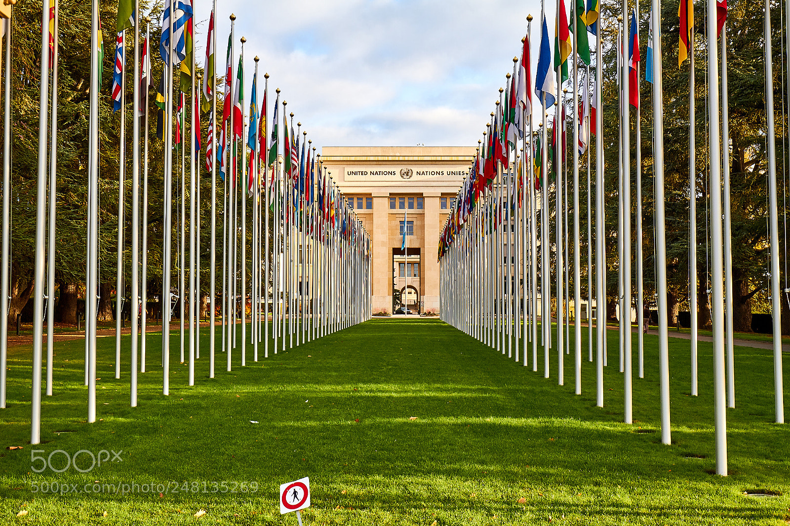 Canon EOS 7D sample photo. Flags of united nations photography
