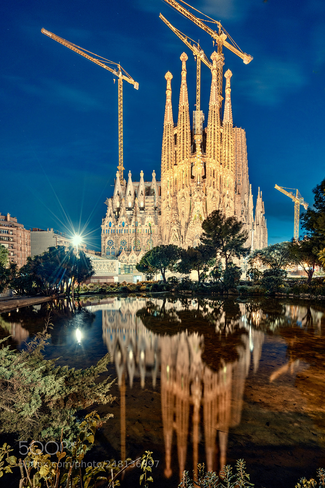 Sony a7R III sample photo. Sagrada familia photography