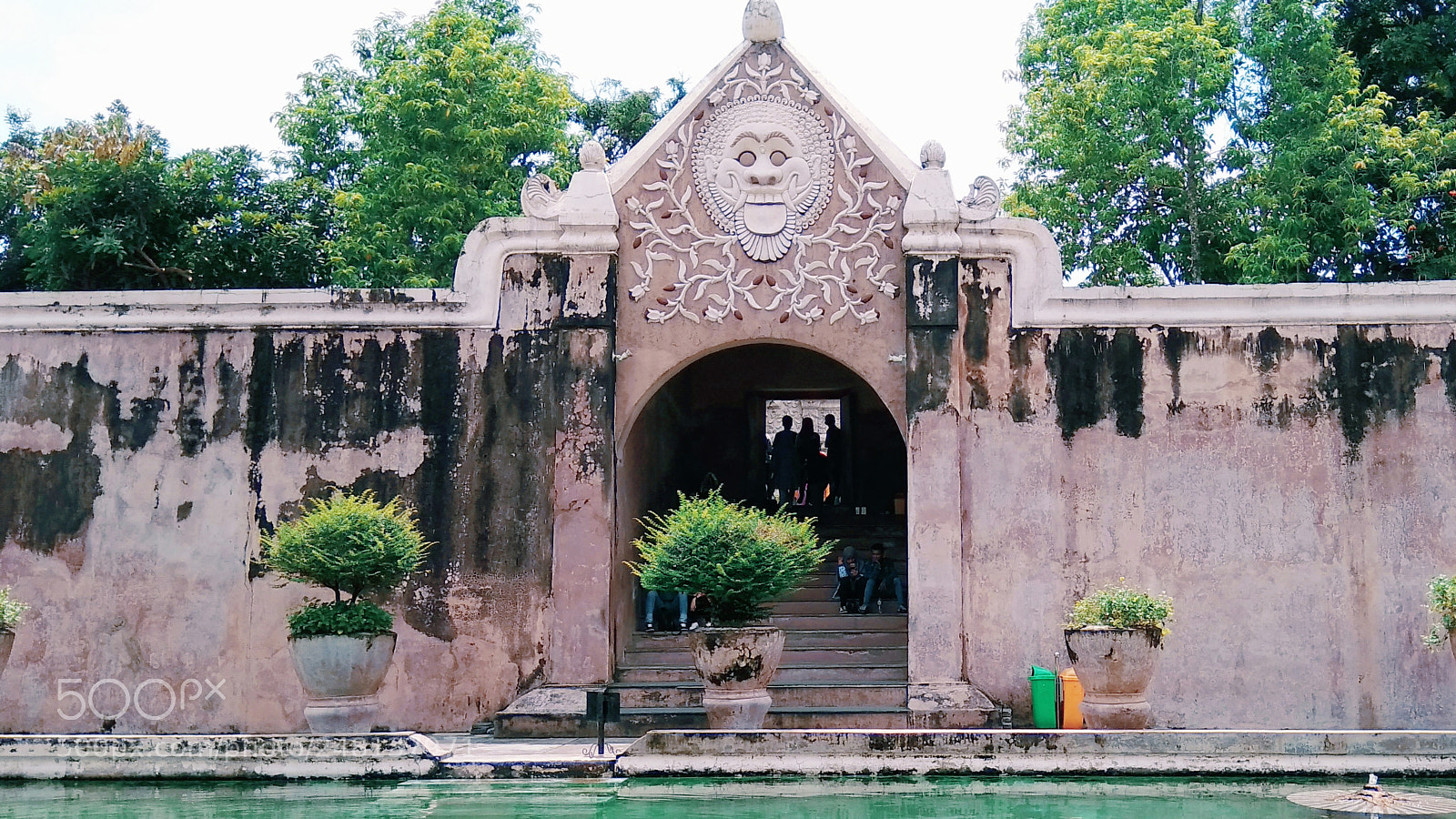 Xiaomi Redmi Note 4 sample photo. Gate 2 of taman sari photography