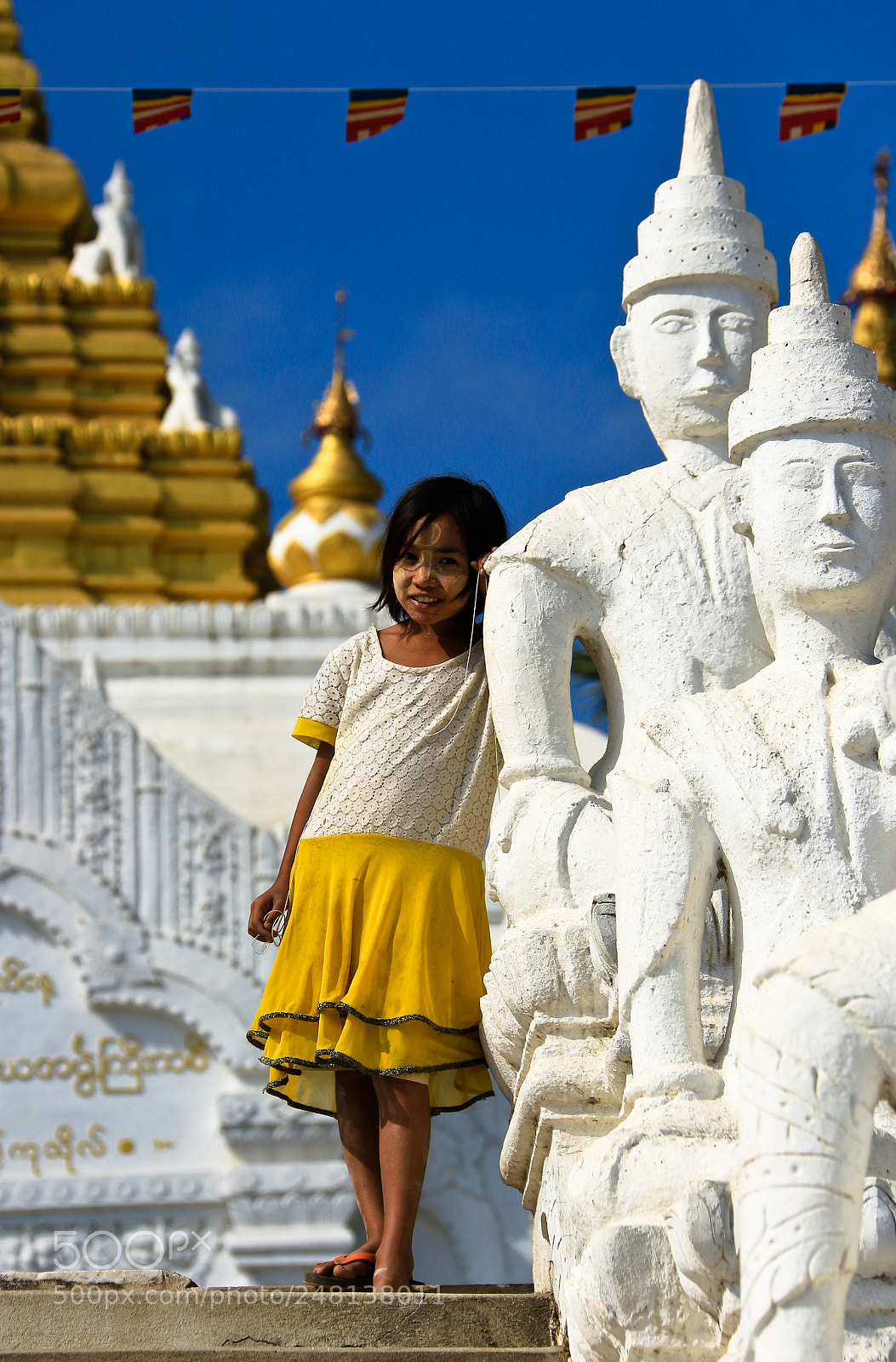 Canon EOS 700D (EOS Rebel T5i / EOS Kiss X7i) sample photo. Girl in the yellow photography