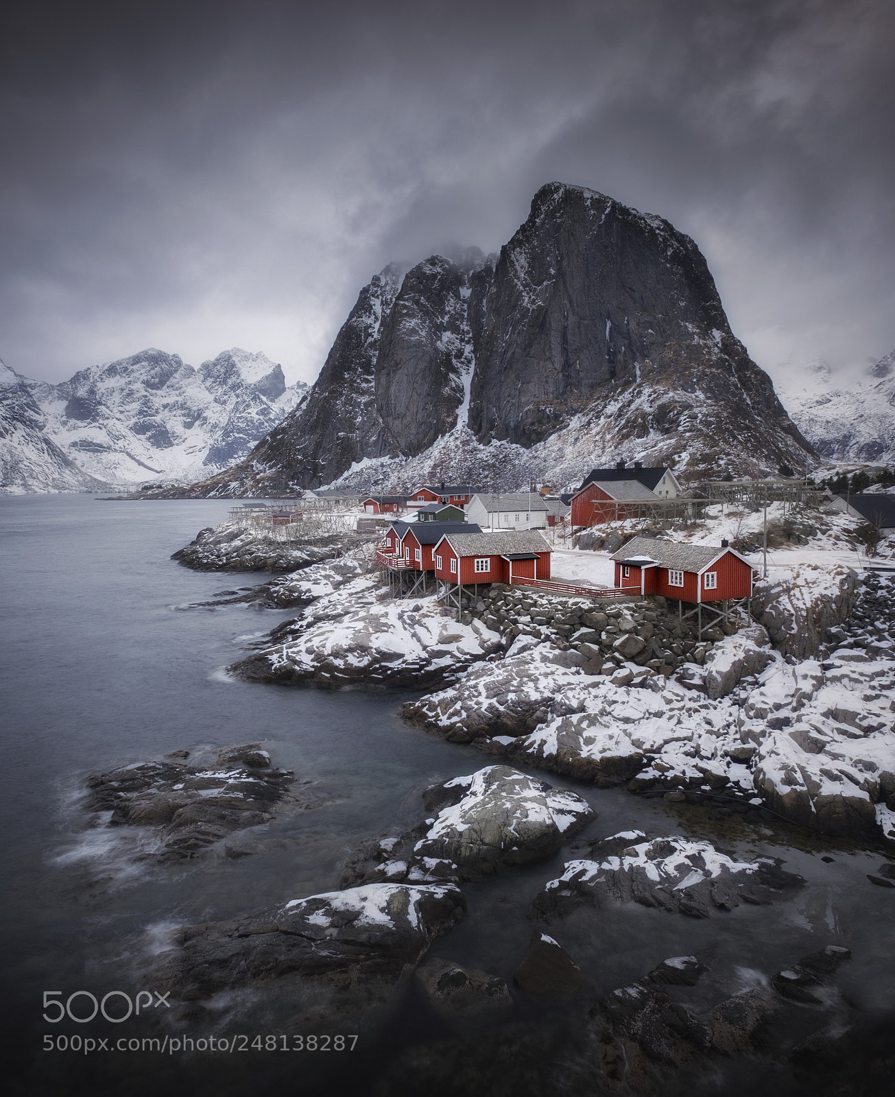 Fujifilm X-T2 sample photo. Hamnøy mood photography