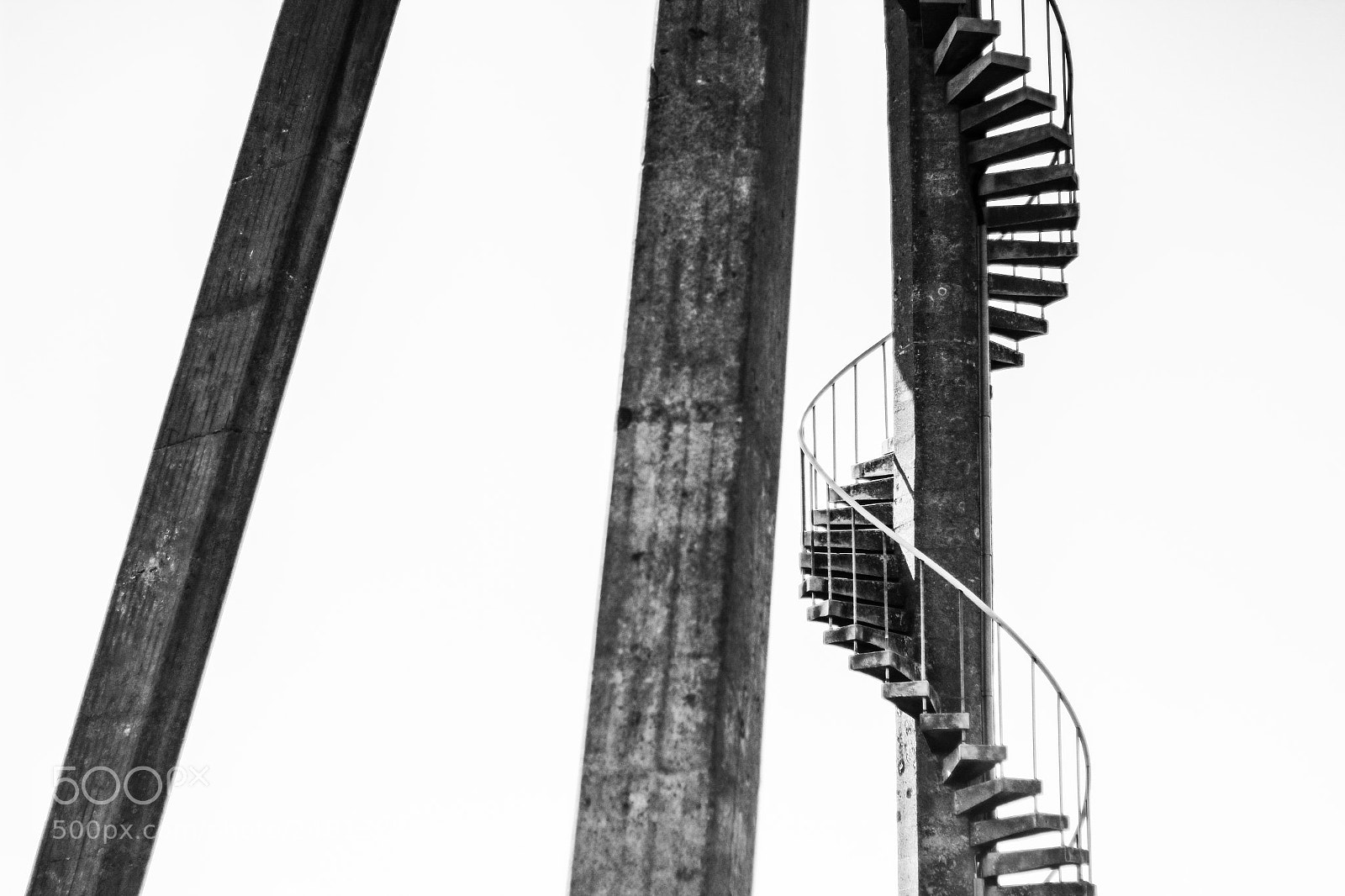 Canon EOS 600D (Rebel EOS T3i / EOS Kiss X5) sample photo. Svaneke water tower photography