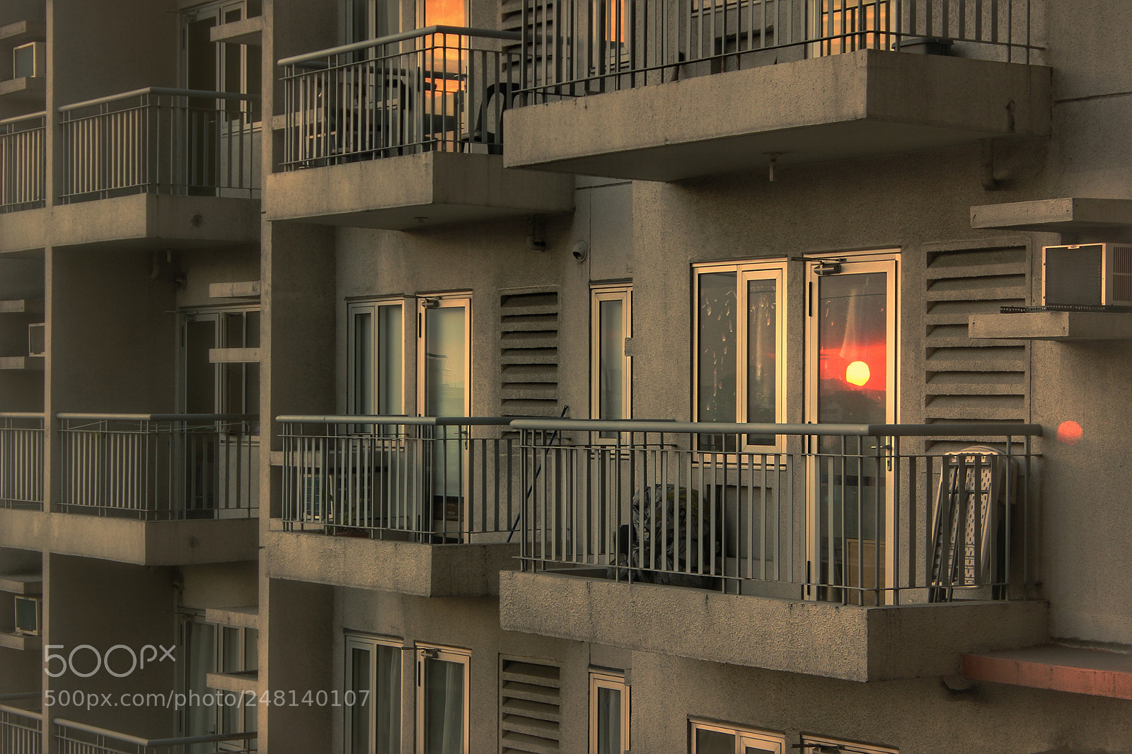 Canon EOS 600D (Rebel EOS T3i / EOS Kiss X5) sample photo. Sun @ next door photography