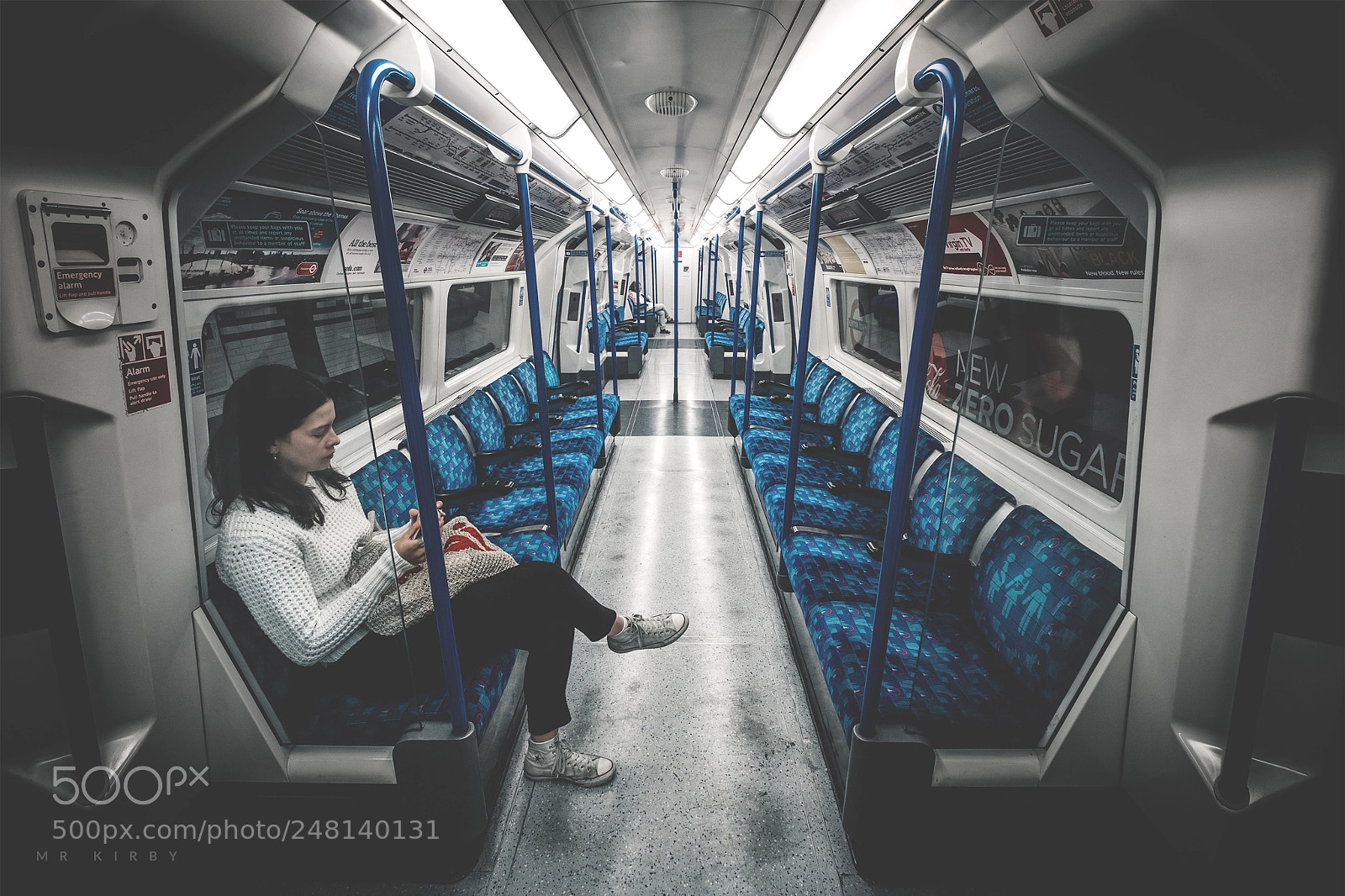 Fujifilm X-Pro2 sample photo. Converse photography