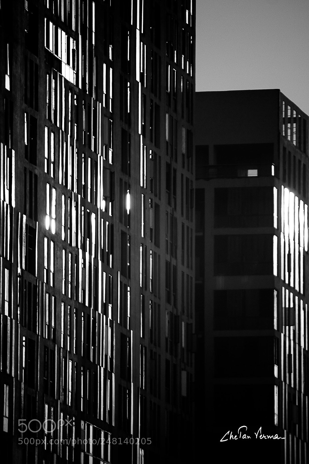 Canon EOS 550D (EOS Rebel T2i / EOS Kiss X4) sample photo. Series | construction - reflection photography