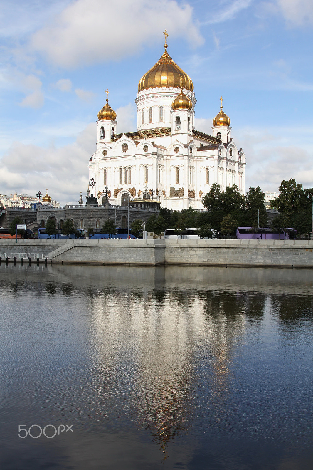 Canon EF 22-55mm f/4-5.6 USM sample photo. Moscow river and the christ the savior cathedral photography