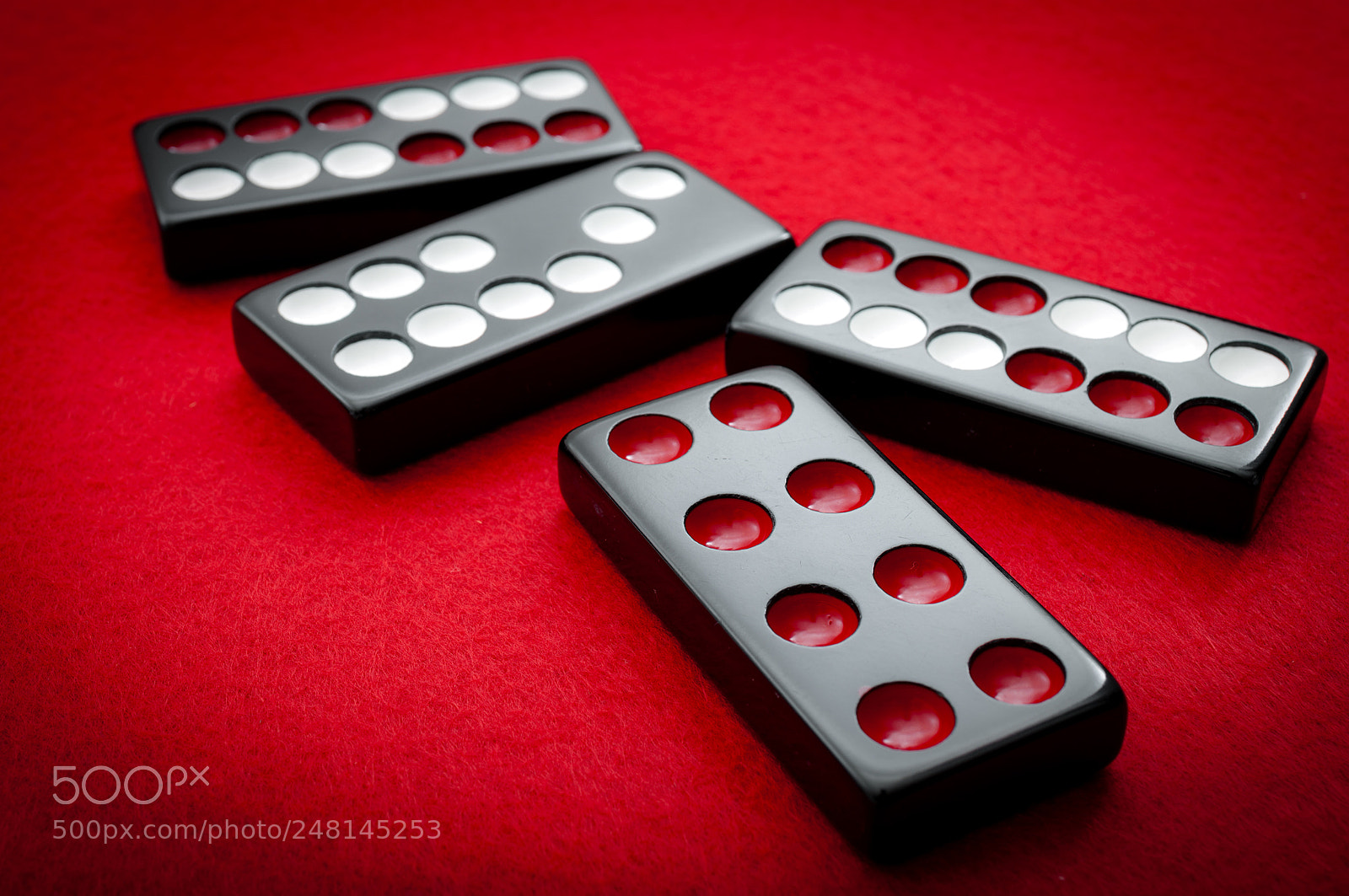Nikon D5000 sample photo. Chinese dominos on a photography