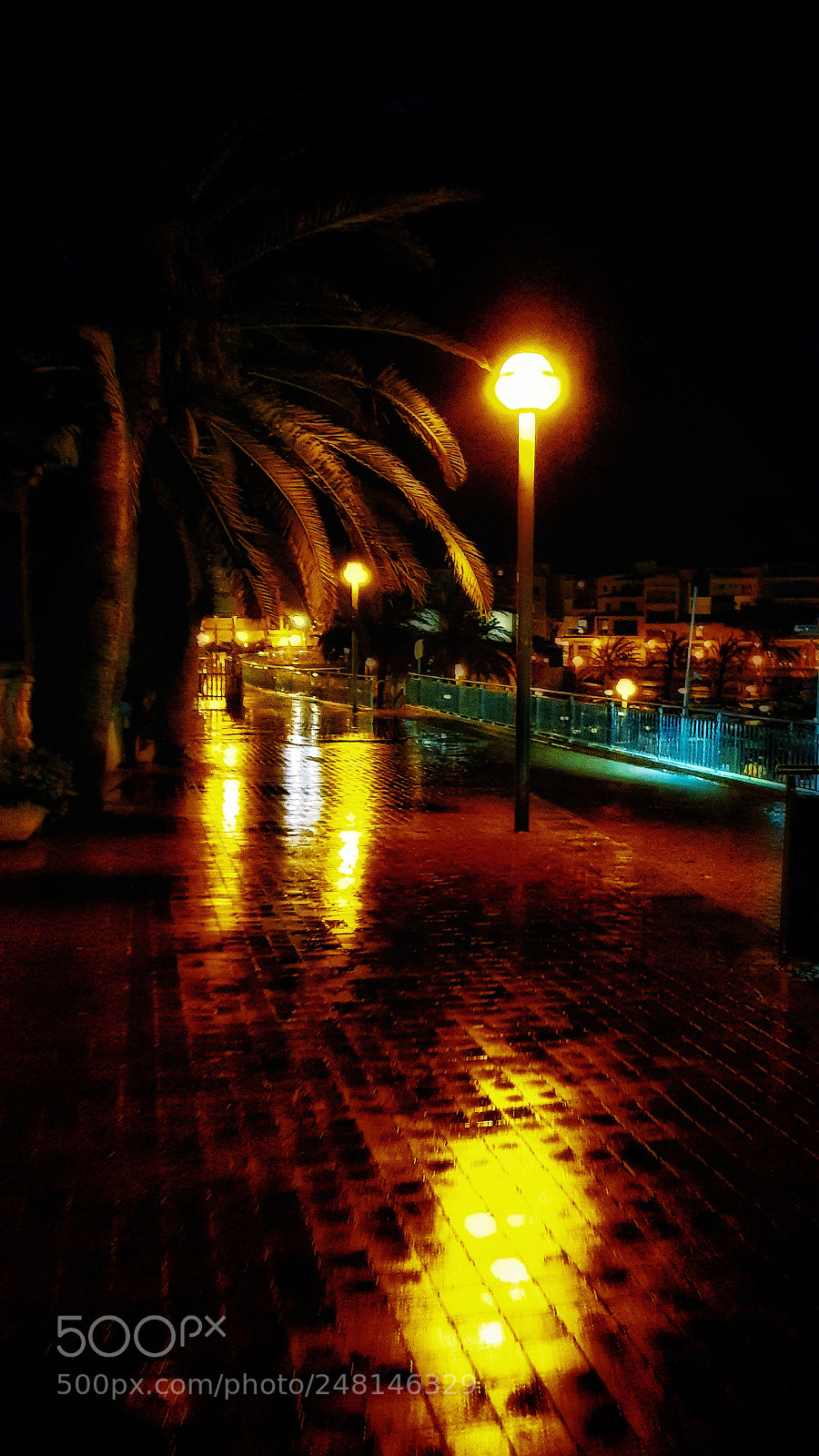Samsung Galaxy S8 sample photo. Boardwalk at night photography