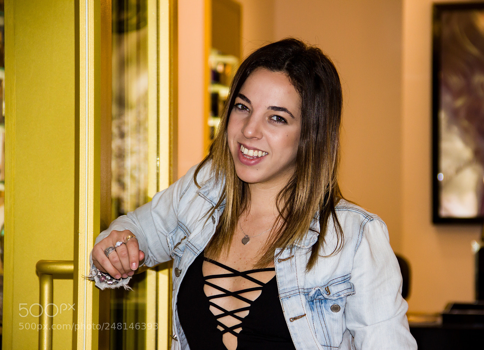 Canon EOS 600D (Rebel EOS T3i / EOS Kiss X5) sample photo. Smile of girl. photography