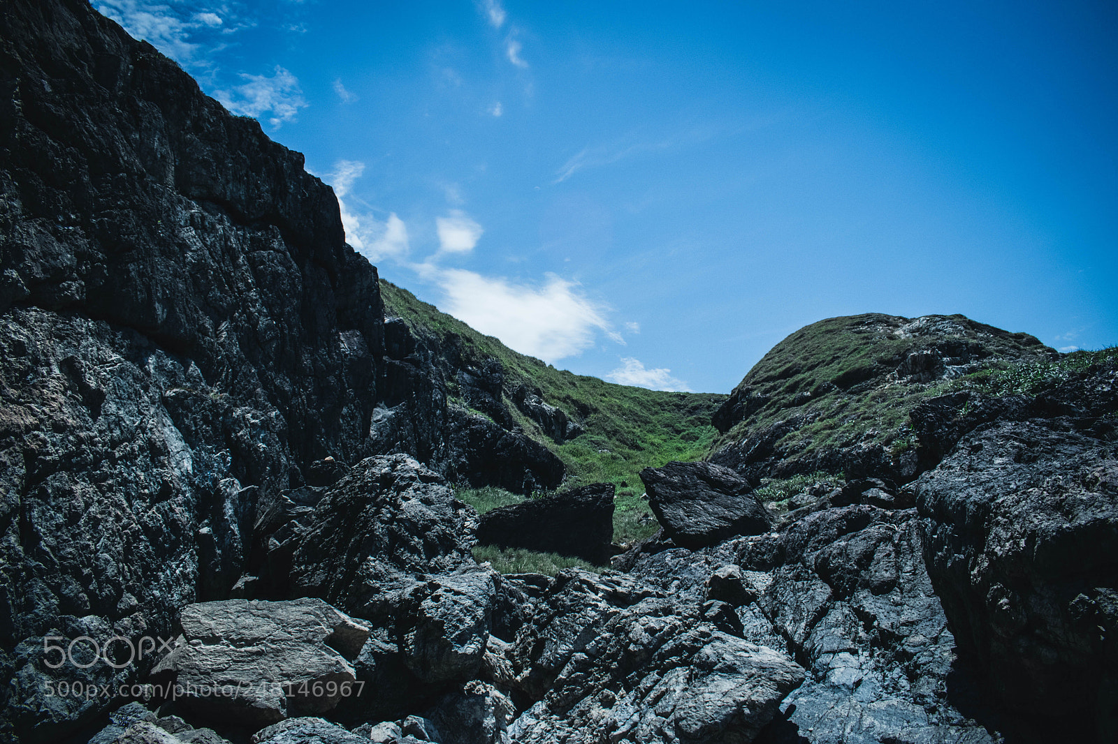 Nikon D5600 sample photo. Coastal cliffs photography