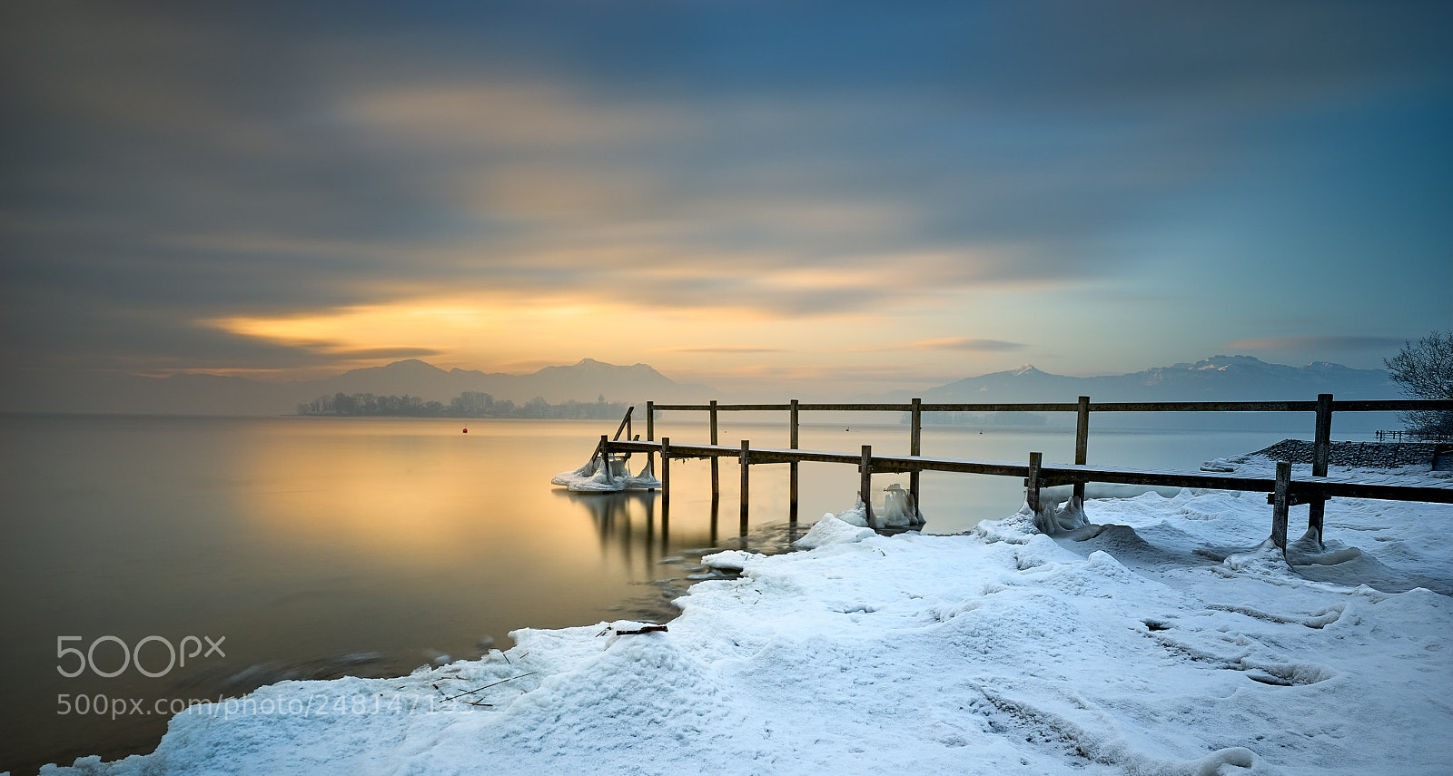 Sony a7 II + Sony Vario-Tessar T* FE 16-35mm F4 ZA OSS sample photo. Frauenchiemsee photography