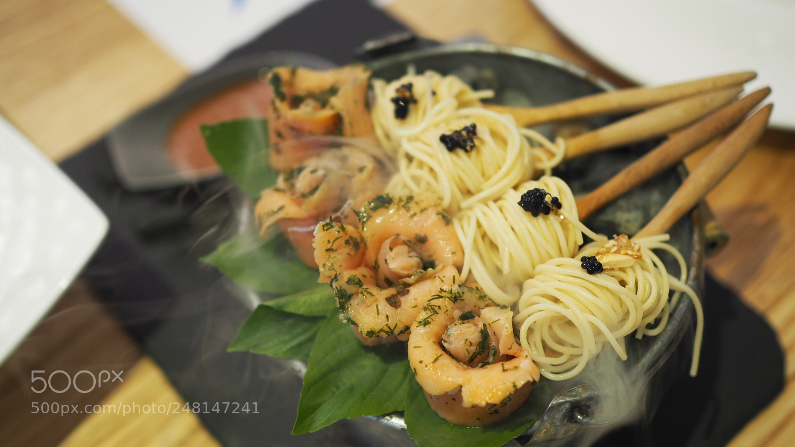 Olympus PEN E-PL7 sample photo. Spaghetti salmon with red photography