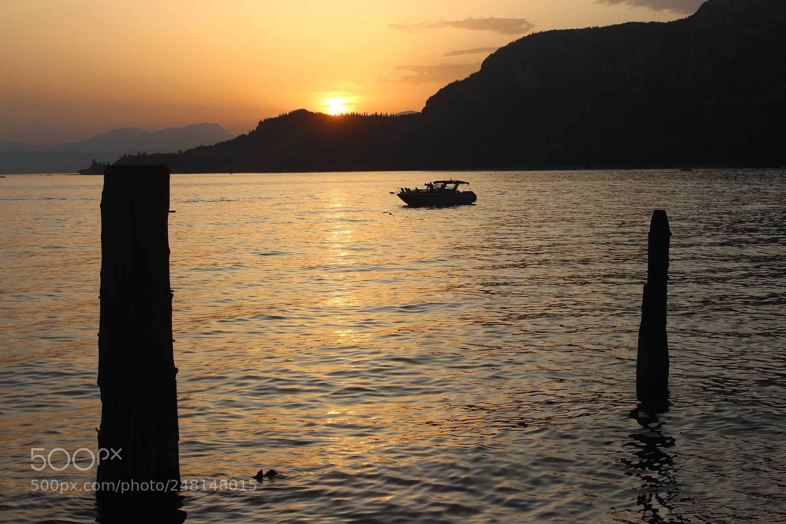 Canon EOS 700D (EOS Rebel T5i / EOS Kiss X7i) sample photo. Italian sundown / lake garda photography