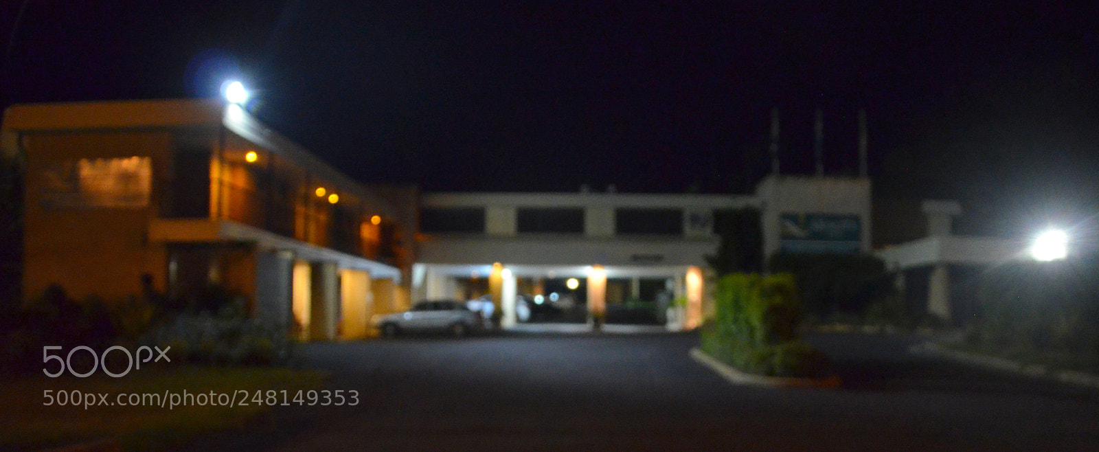 Nikon D5100 sample photo. Country motel -night blur photography